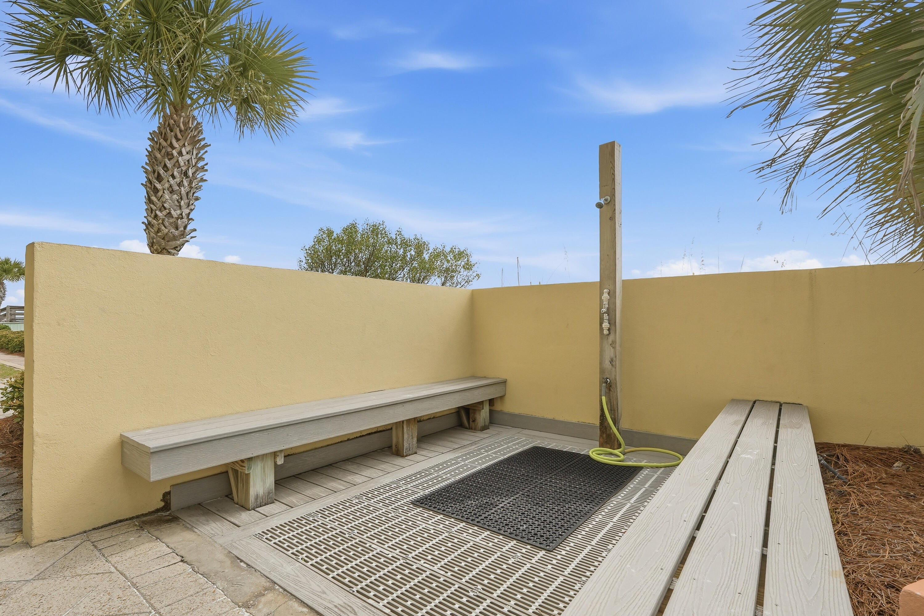 PELICAN ISLE - Residential