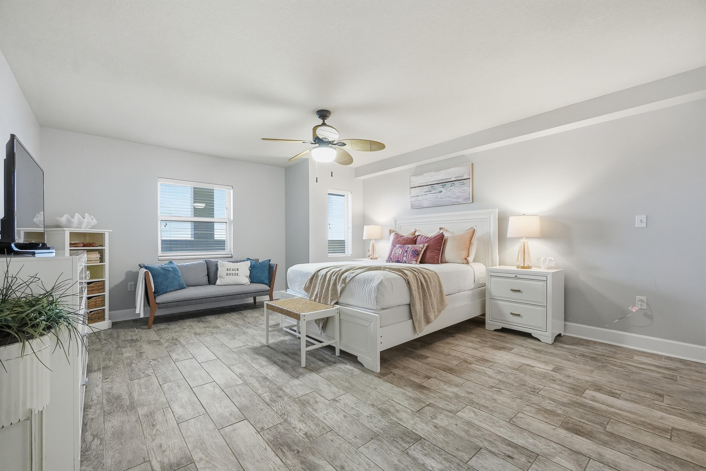 PELICAN ISLE - Residential