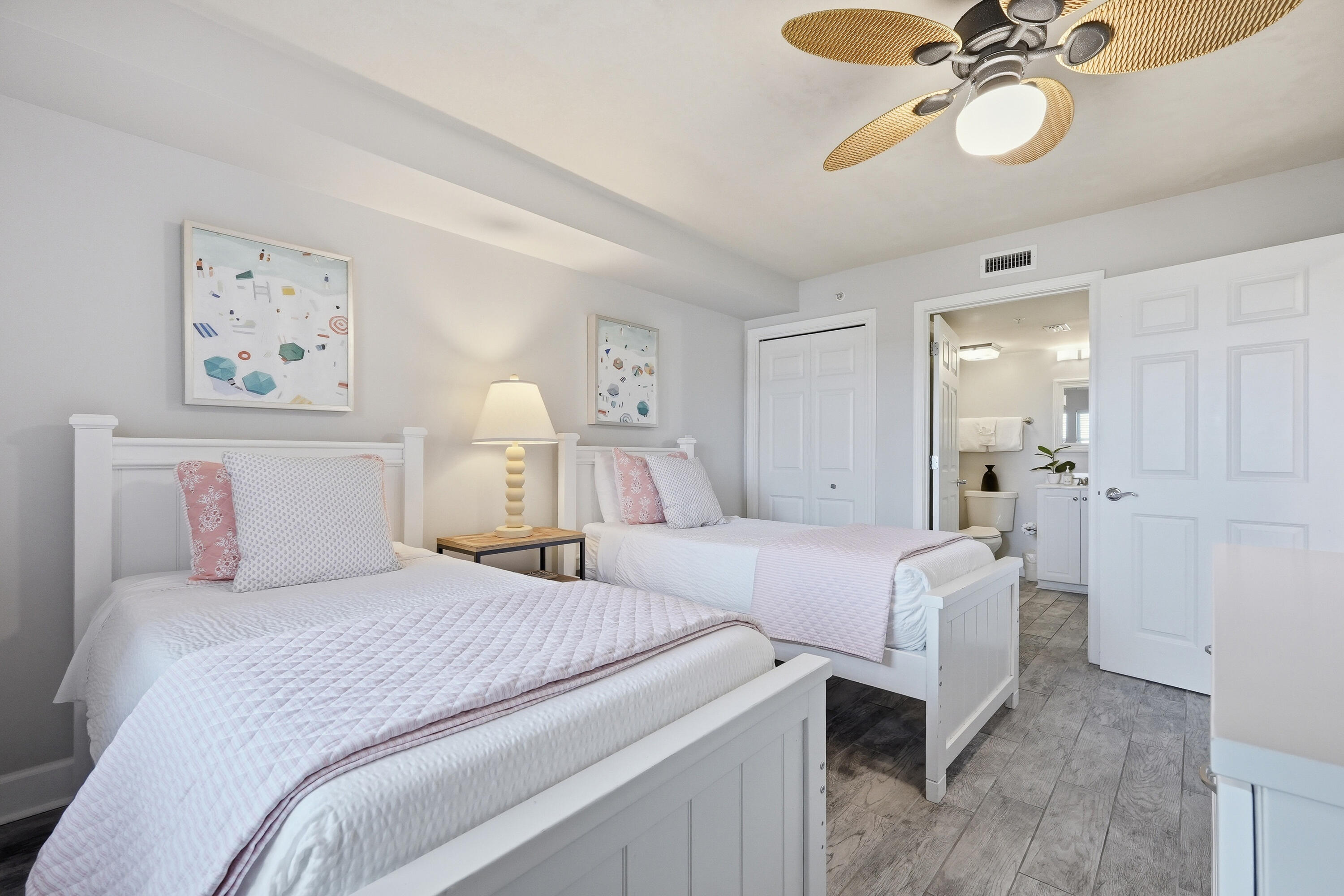 PELICAN ISLE - Residential