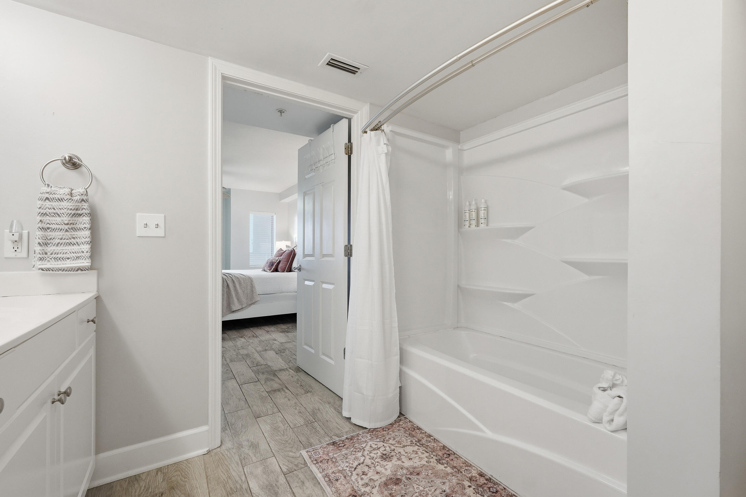 PELICAN ISLE - Residential