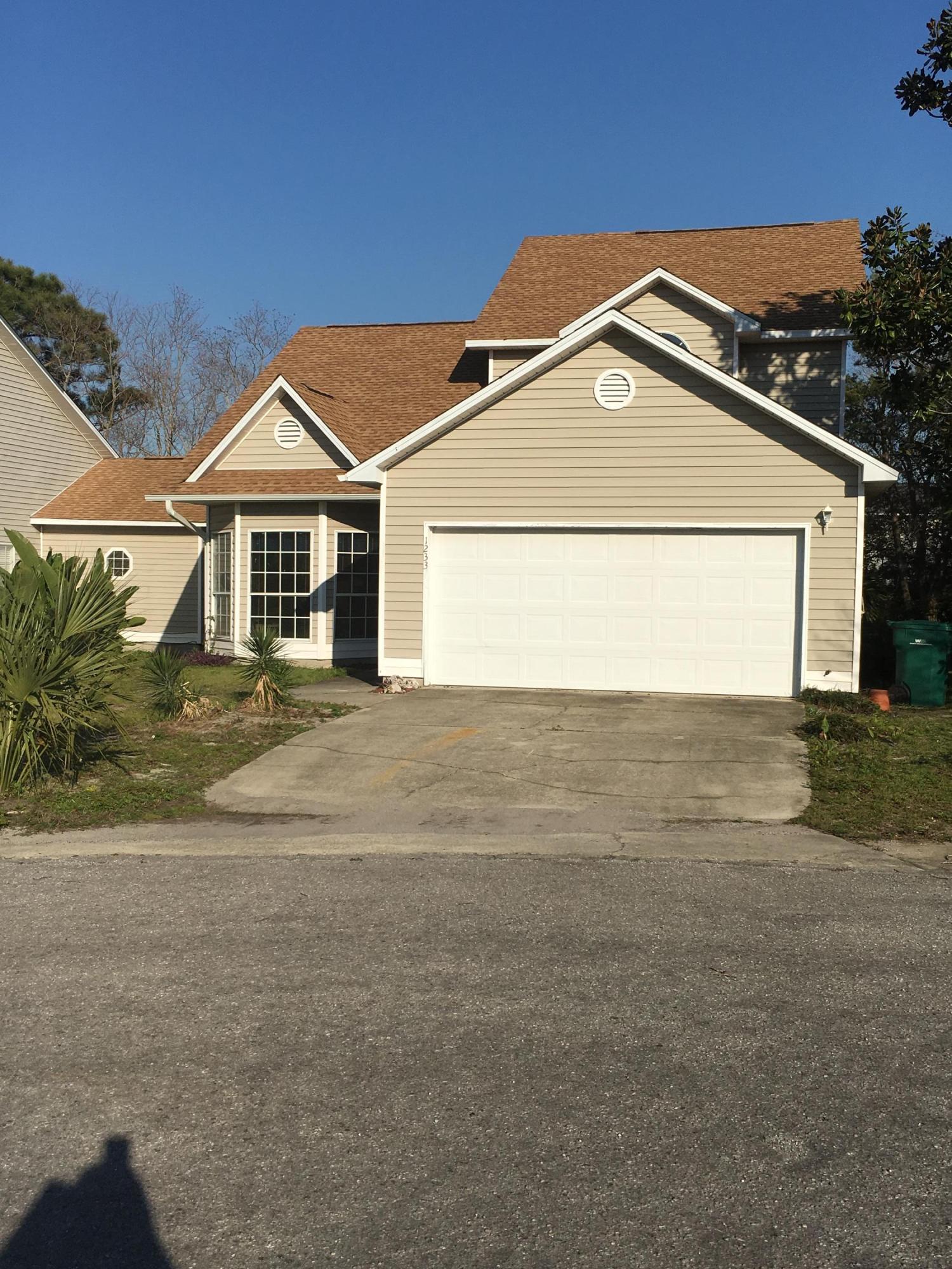 QUAIL LAKE - Residential