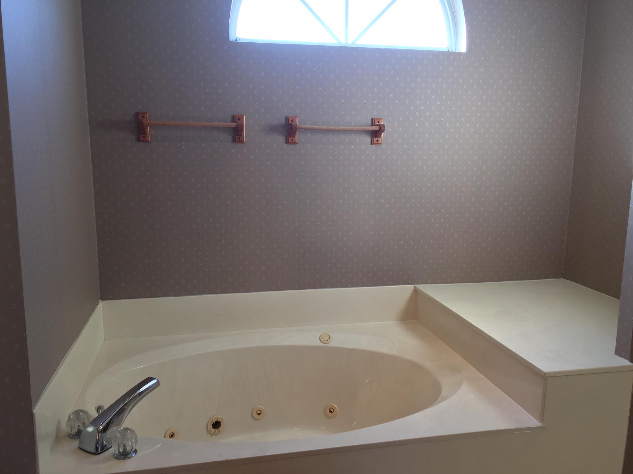 QUAIL LAKE - Residential