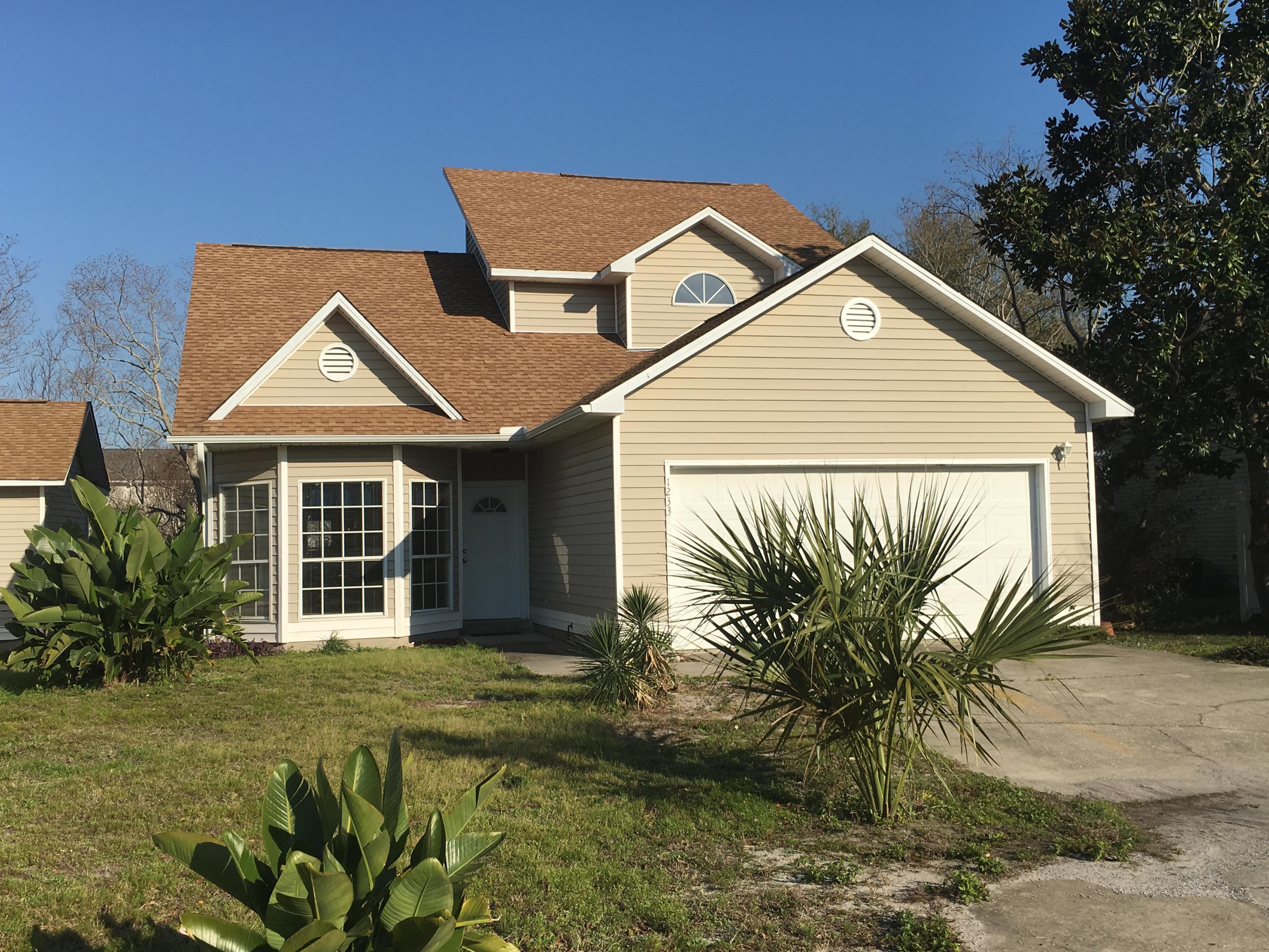 QUAIL LAKE - Residential