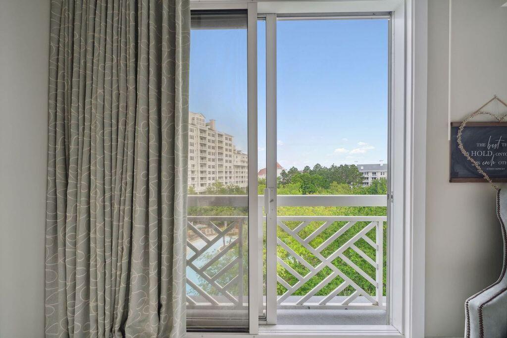 BAHIA CONDO - Residential