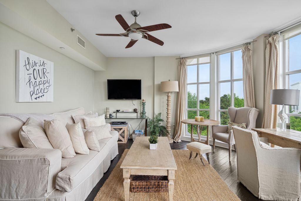 BAHIA CONDO - Residential