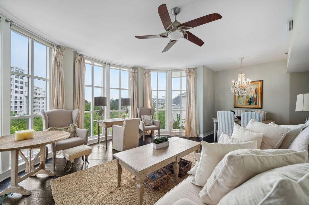 BAHIA CONDO - Residential