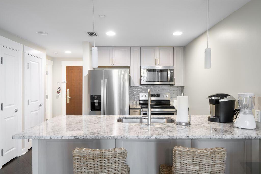 BAHIA CONDO - Residential
