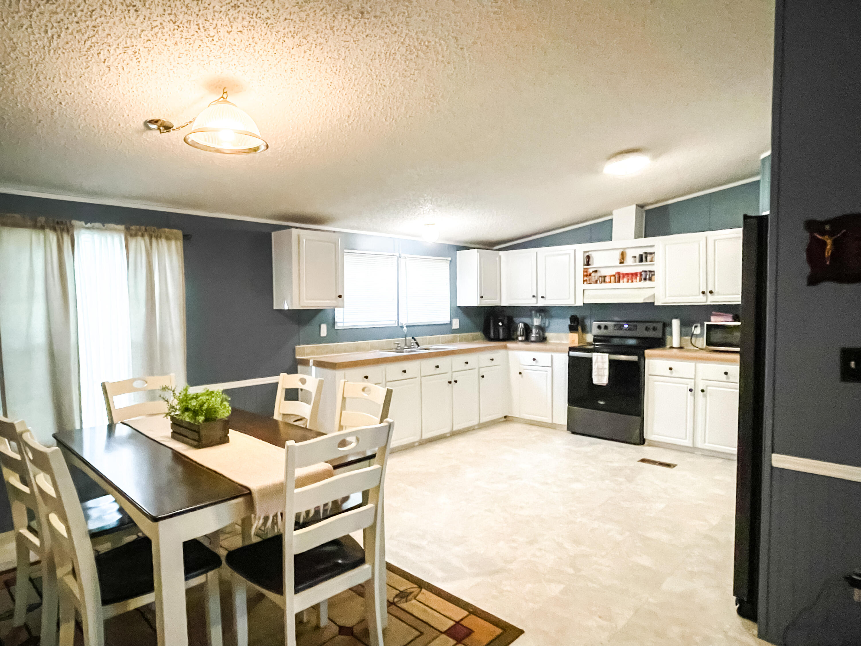 JUNIPER LAKE ESTATES - Residential