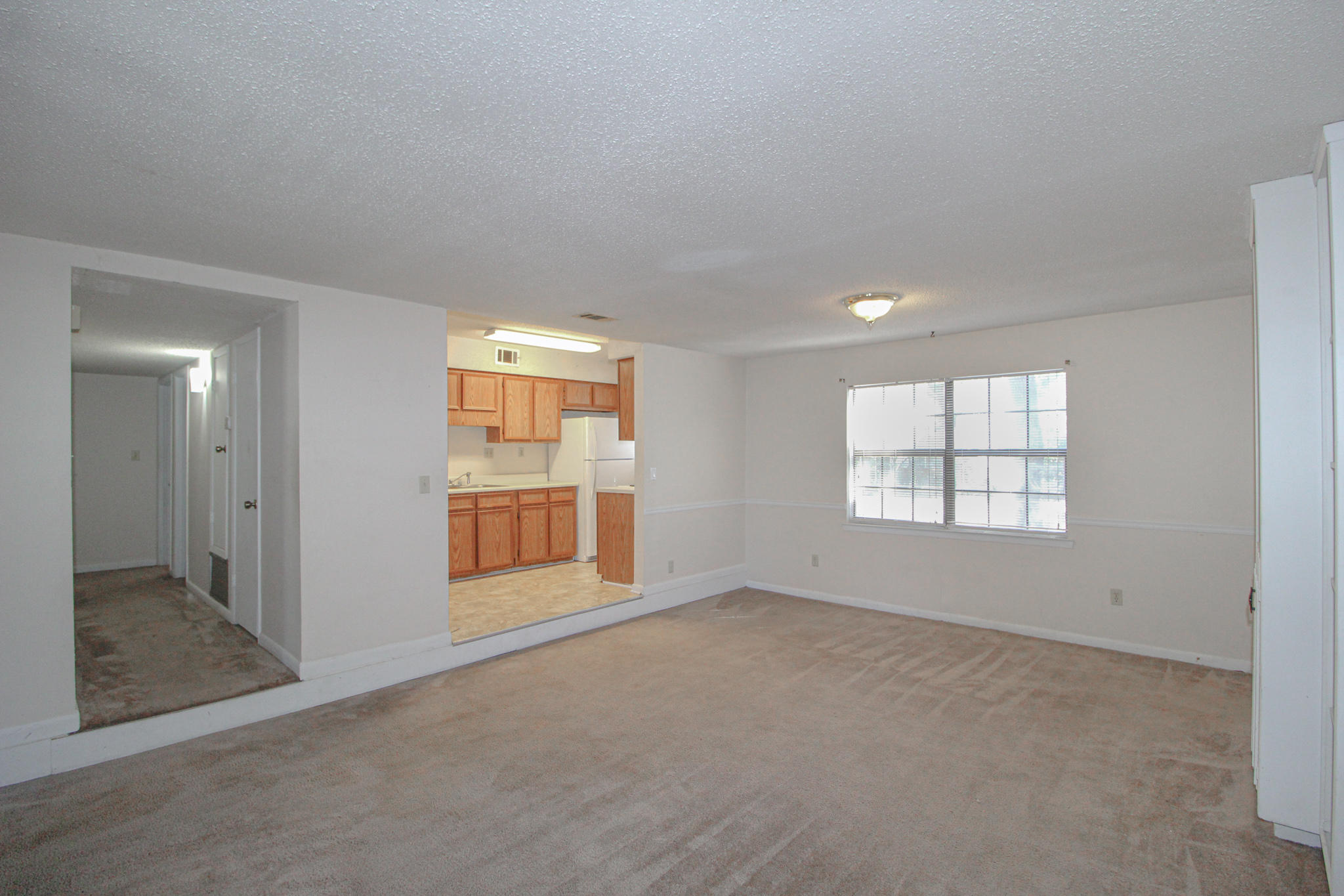 VALPARAISO PINECREST 6 - Residential