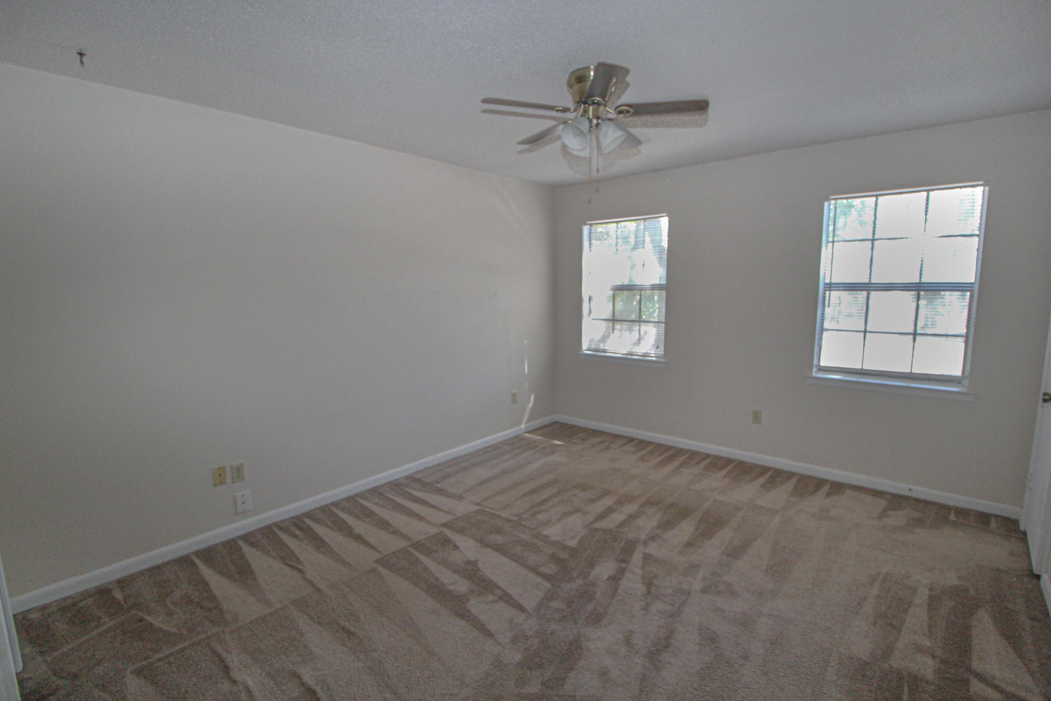 VALPARAISO PINECREST 6 - Residential