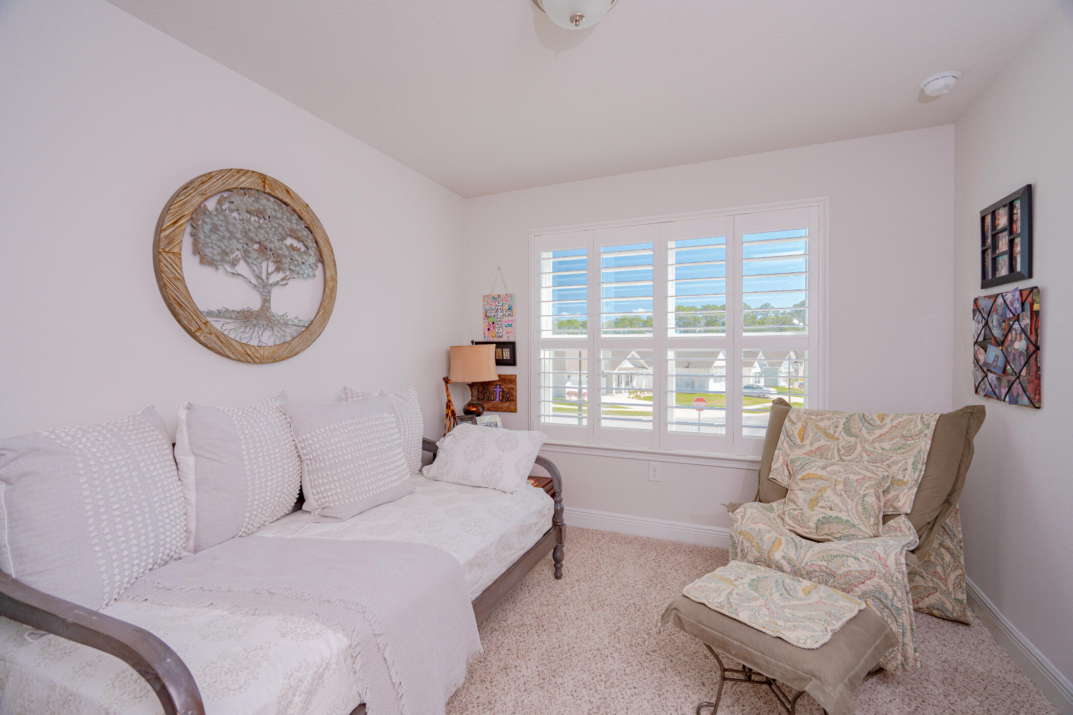 STONEGATE - Residential