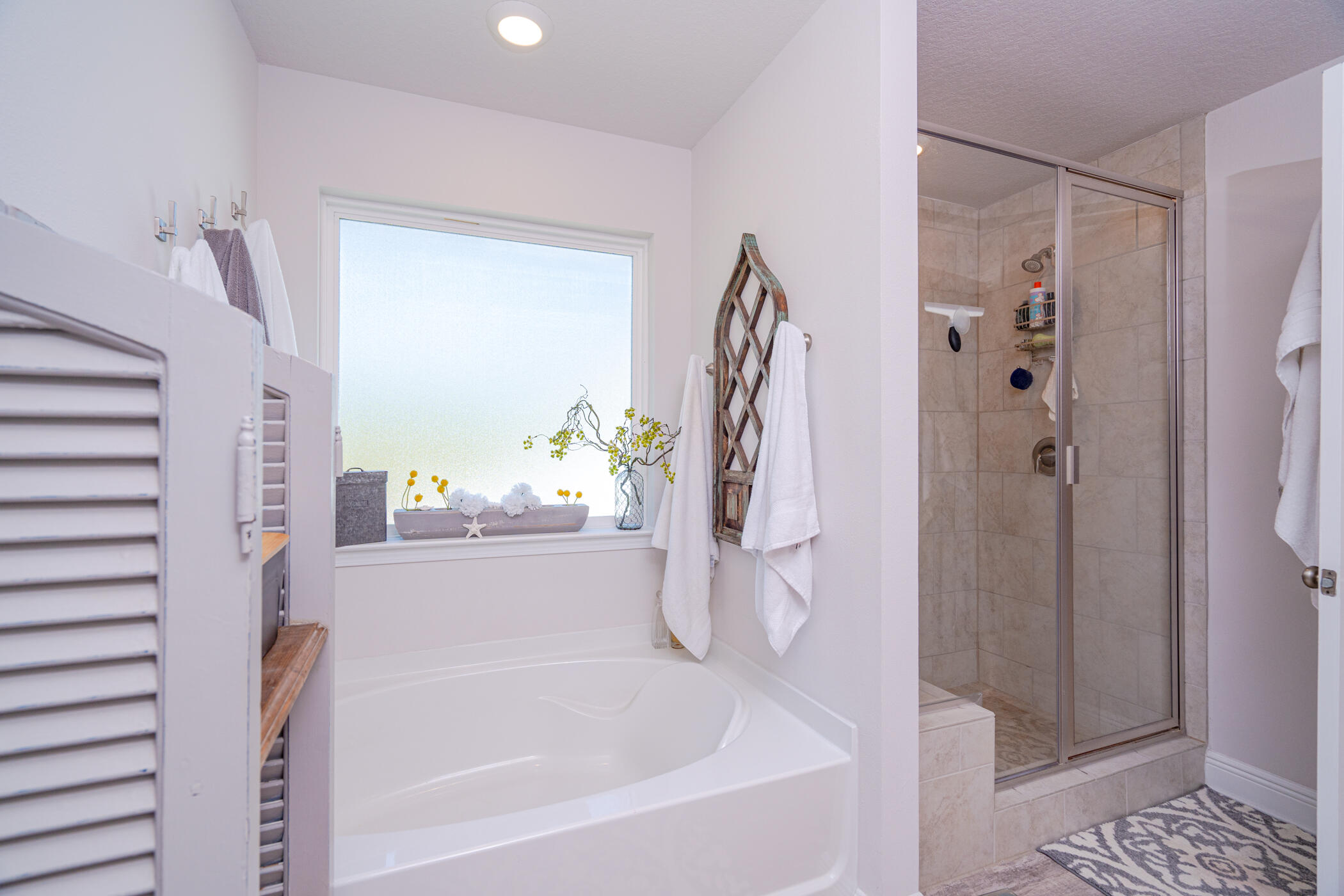 STONEGATE - Residential