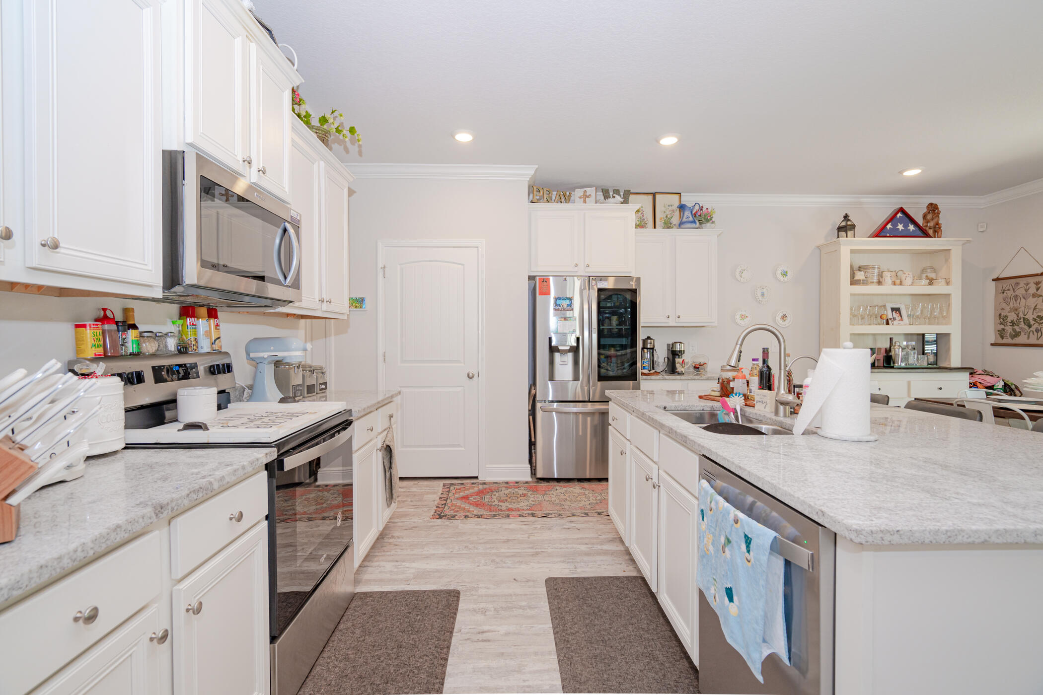 STONEGATE - Residential