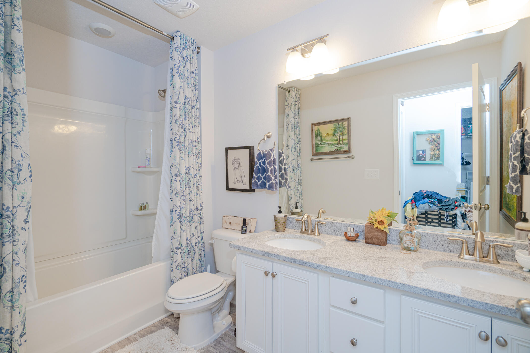 STONEGATE - Residential