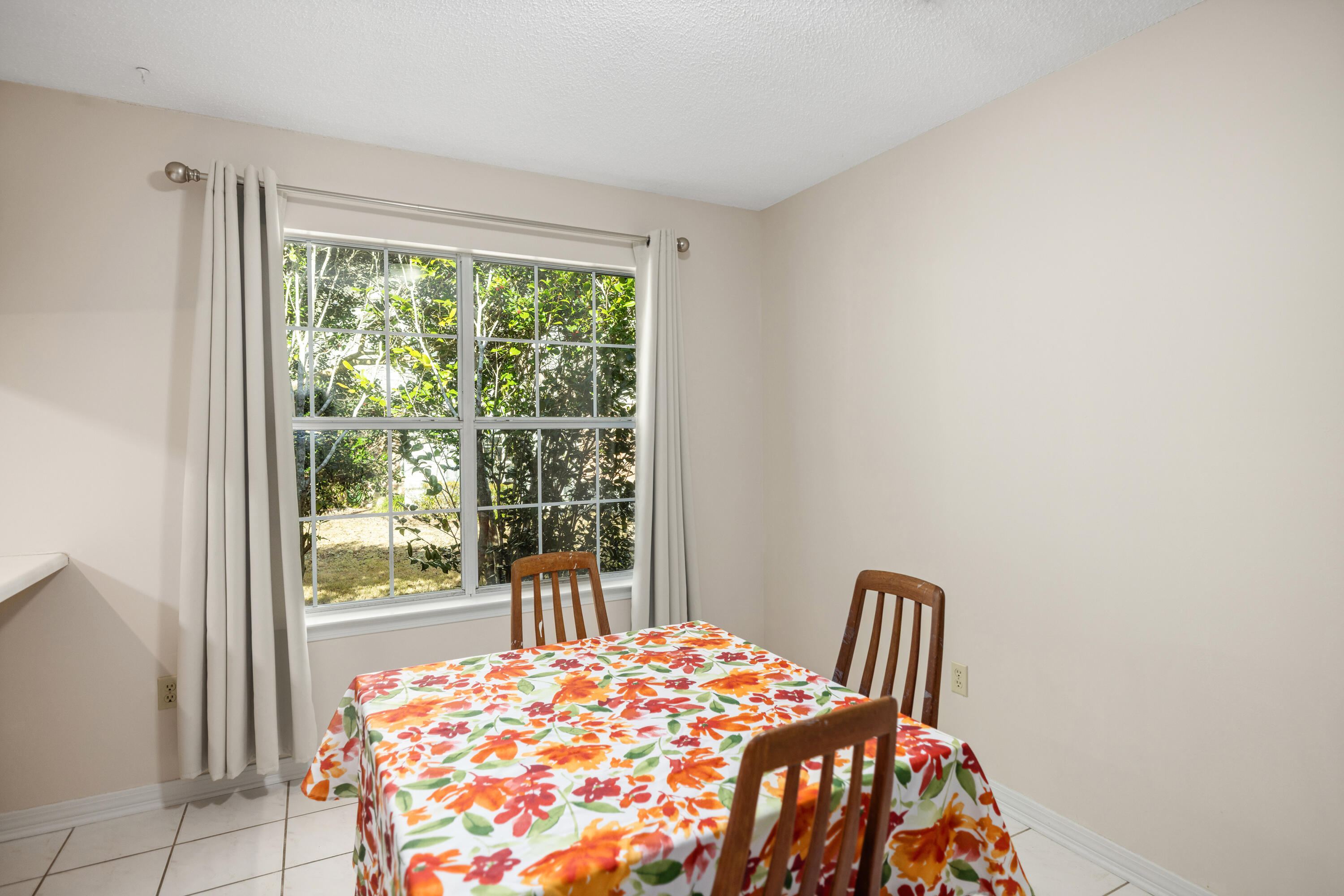 PARKWOOD ESTATES PH 1 BLUEWATER BAY - Residential