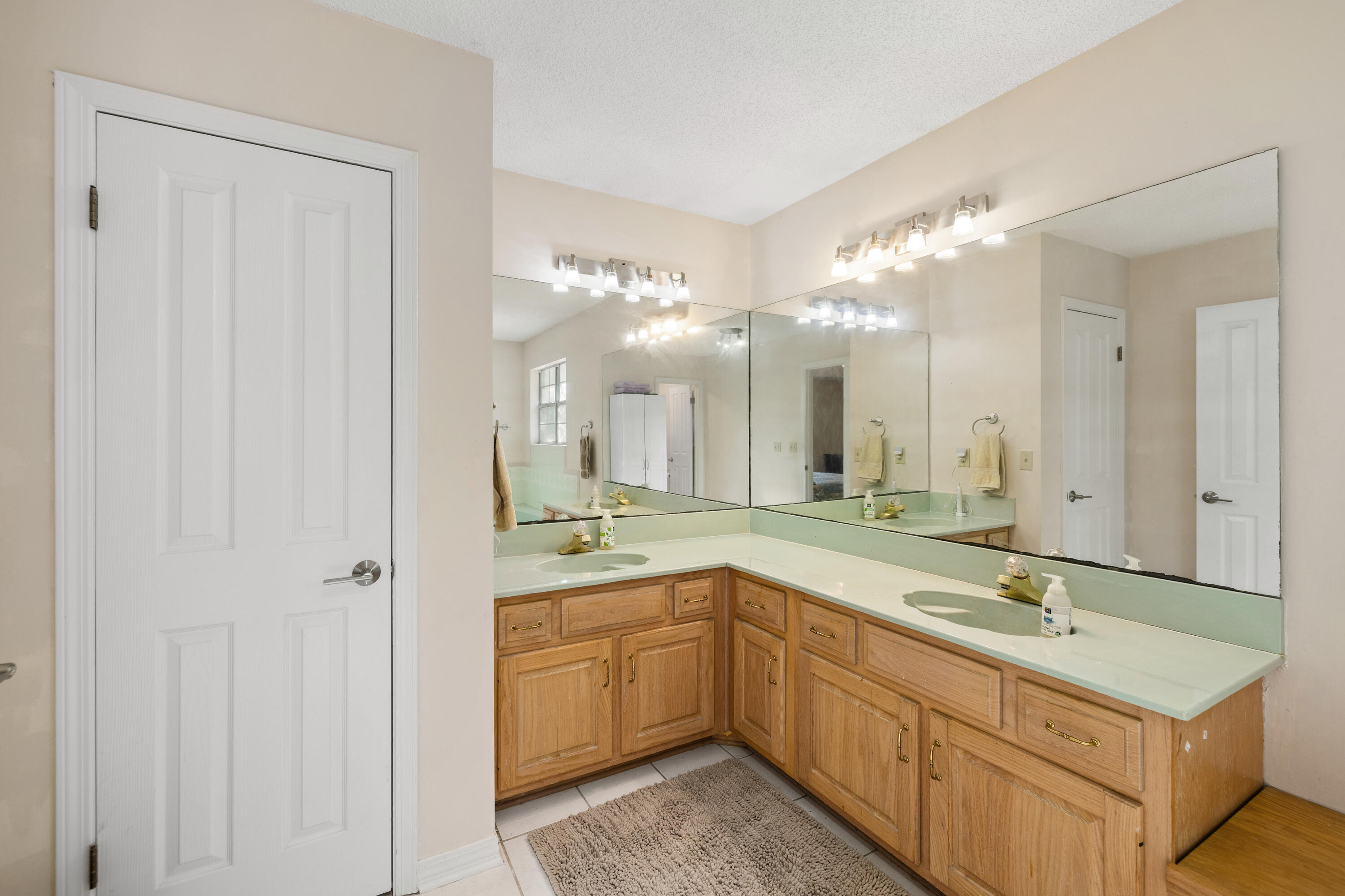 PARKWOOD ESTATES PH 1 BLUEWATER BAY - Residential