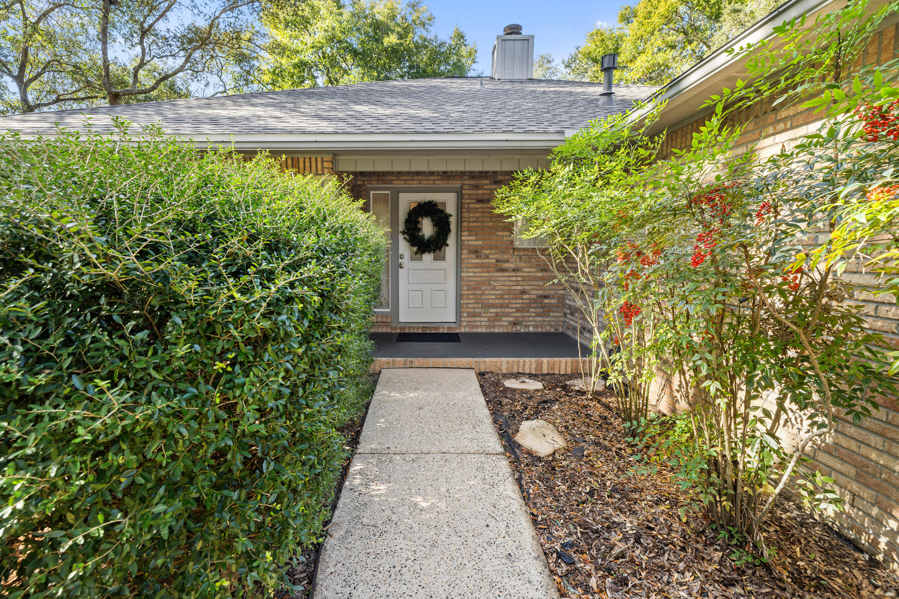 PARKWOOD ESTATES PH 1 BLUEWATER BAY - Residential