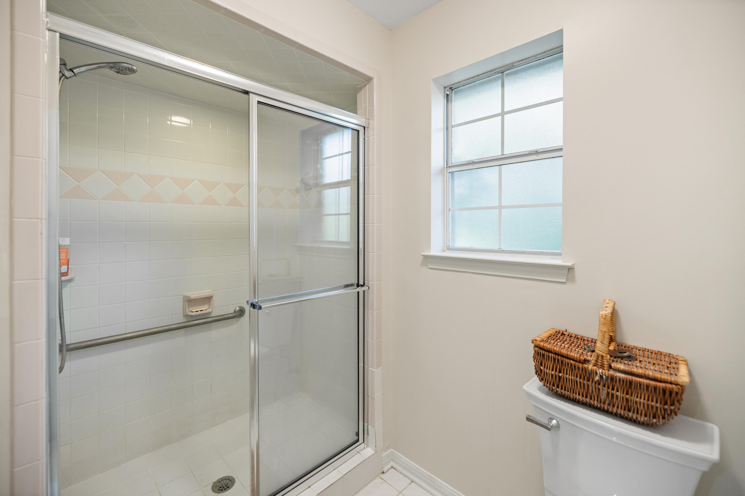 PARKWOOD ESTATES PH 1 BLUEWATER BAY - Residential