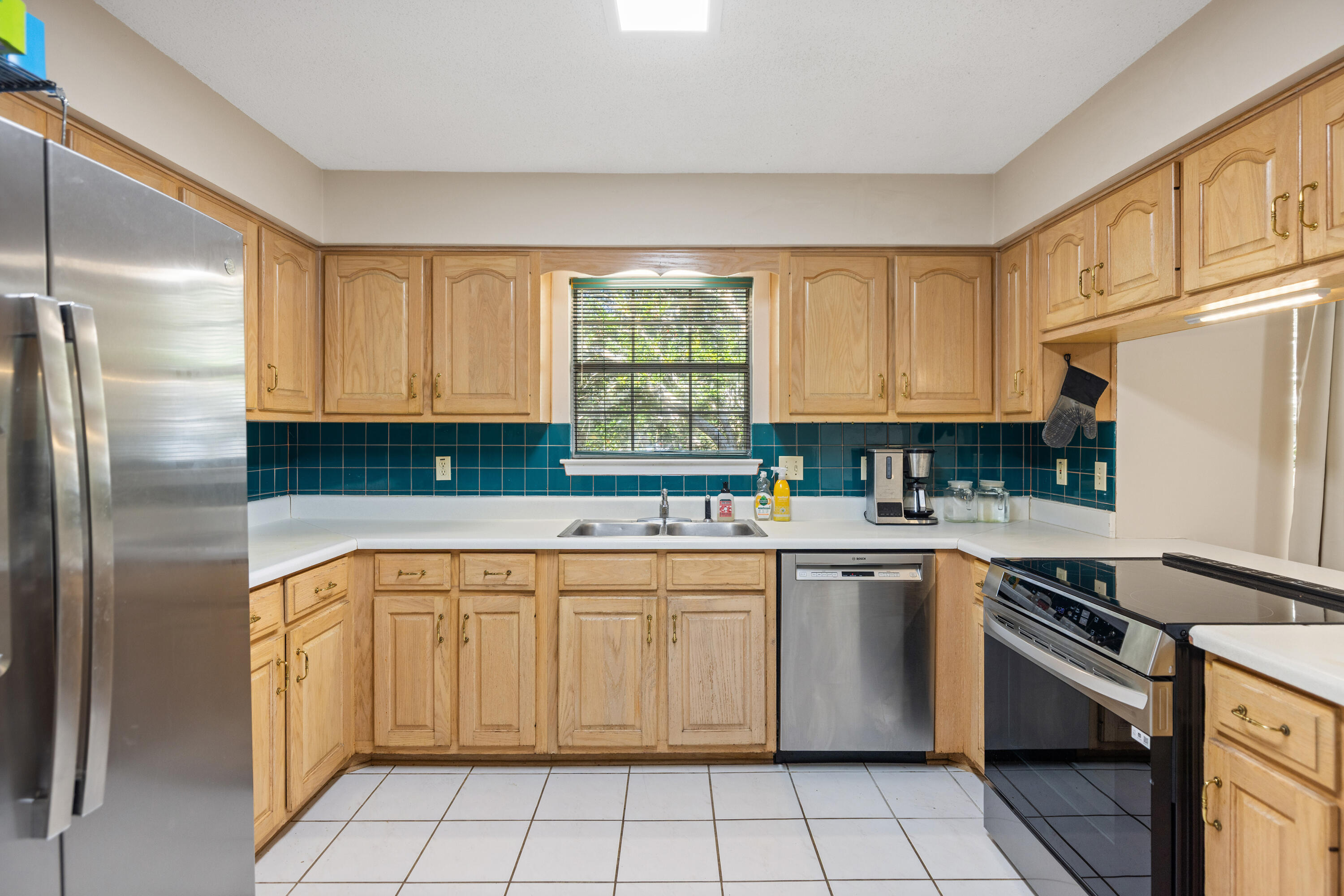 PARKWOOD ESTATES PH 1 BLUEWATER BAY - Residential