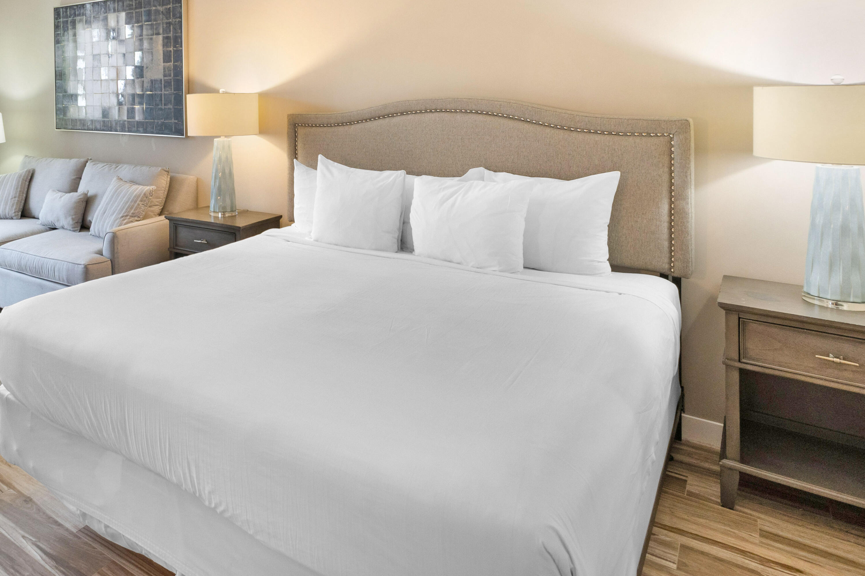 BAHIA CONDO - Residential