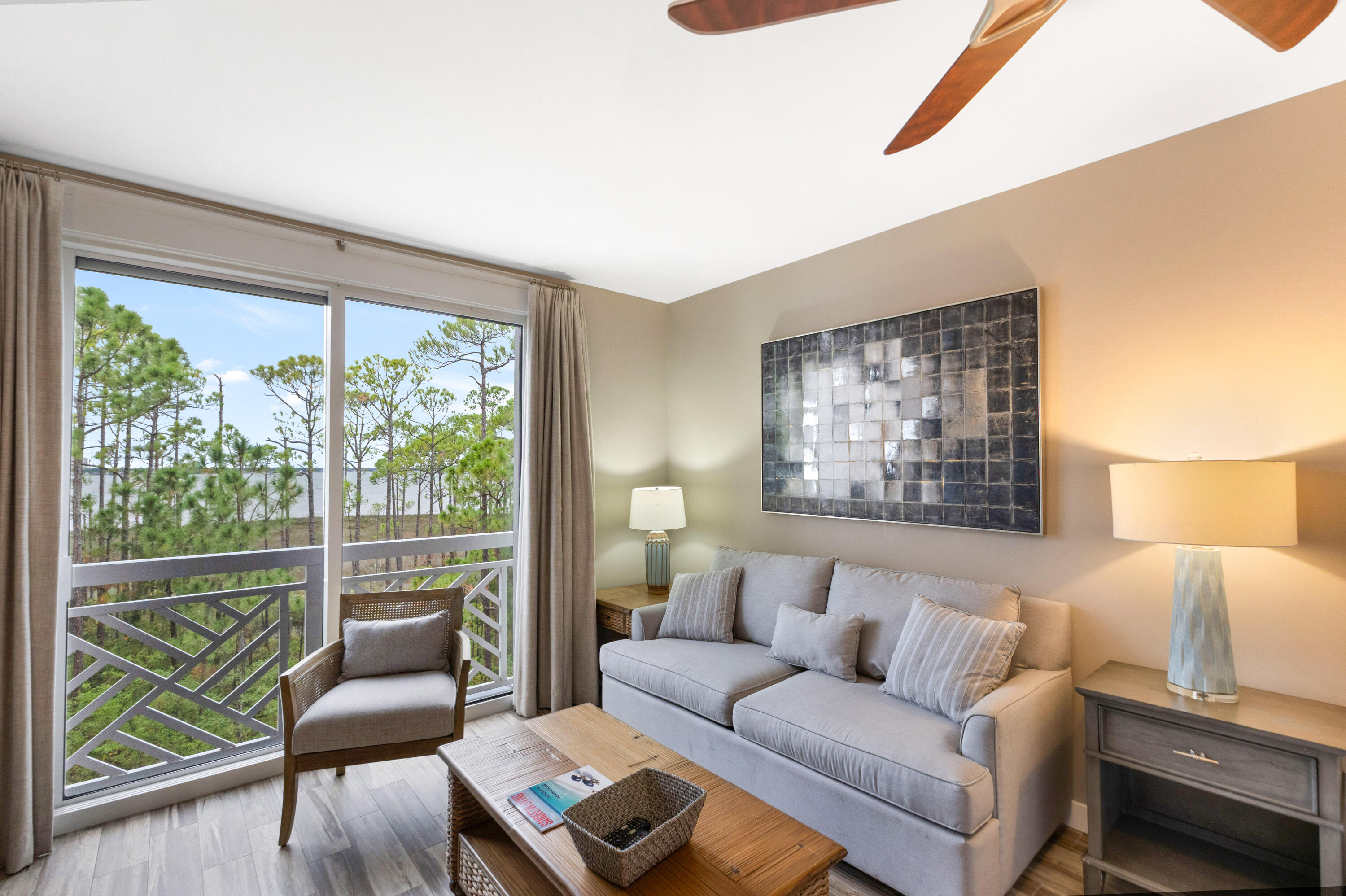 BAHIA CONDO - Residential