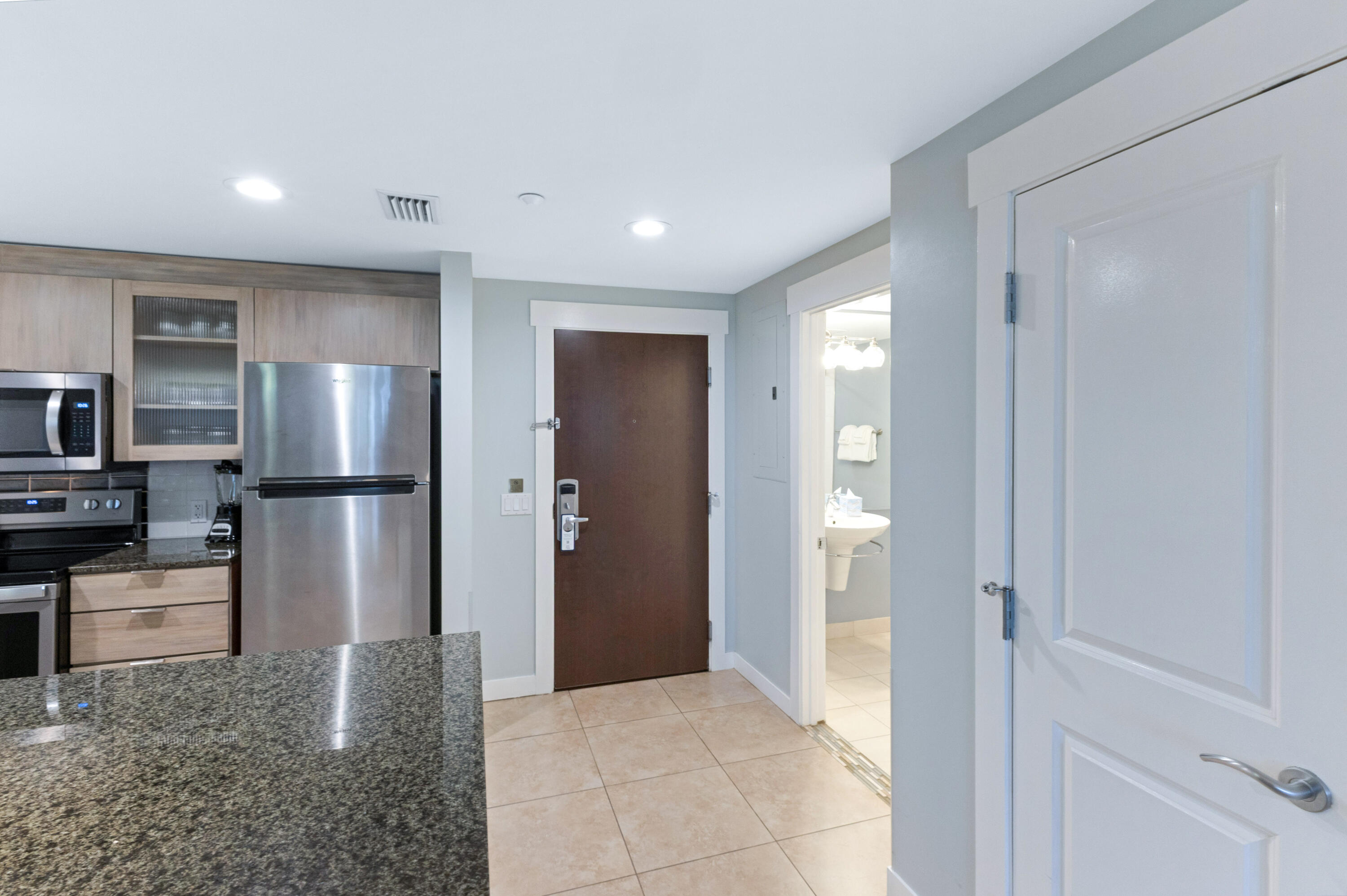 BAHIA CONDO - Residential