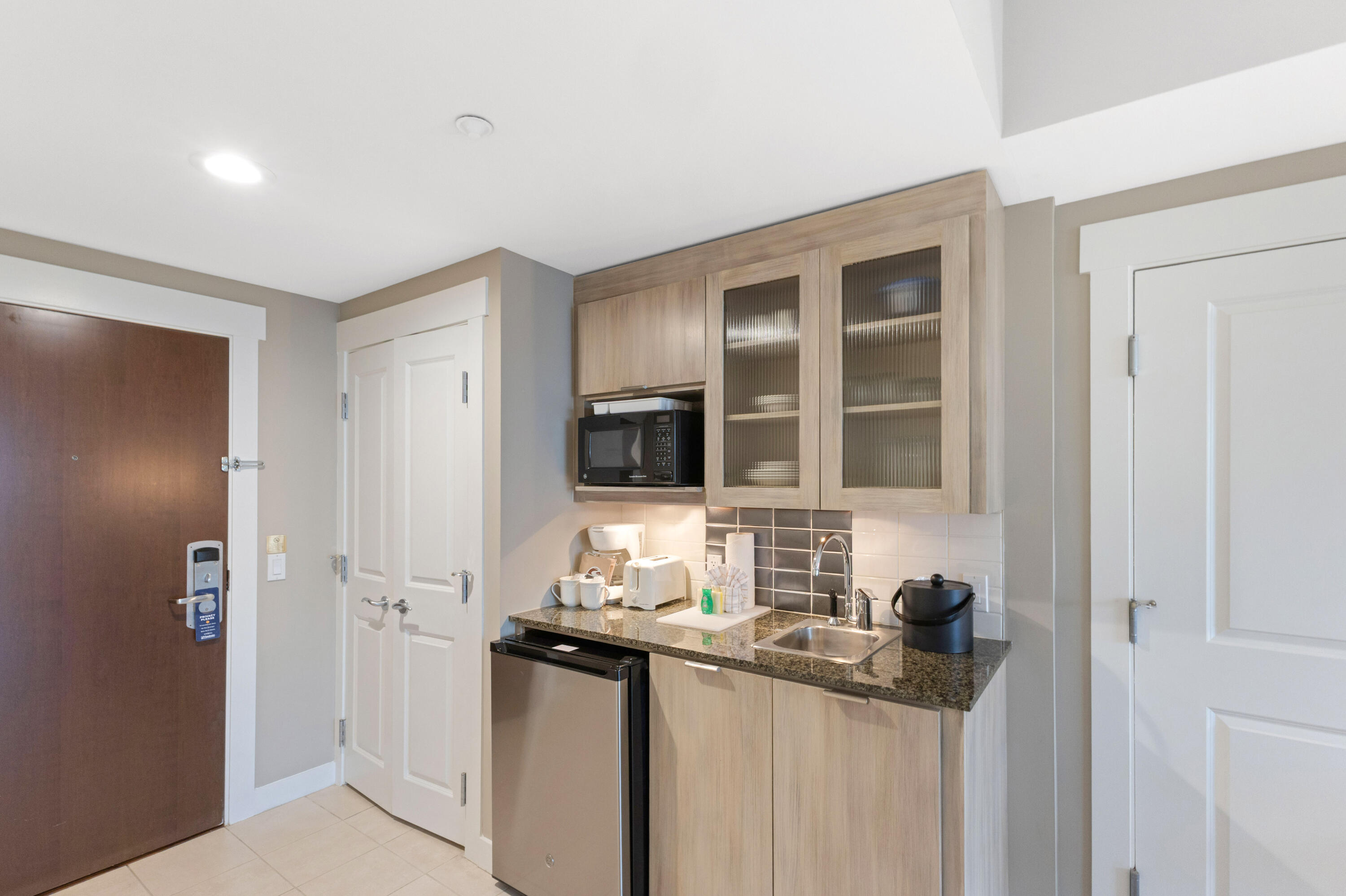 BAHIA CONDO - Residential