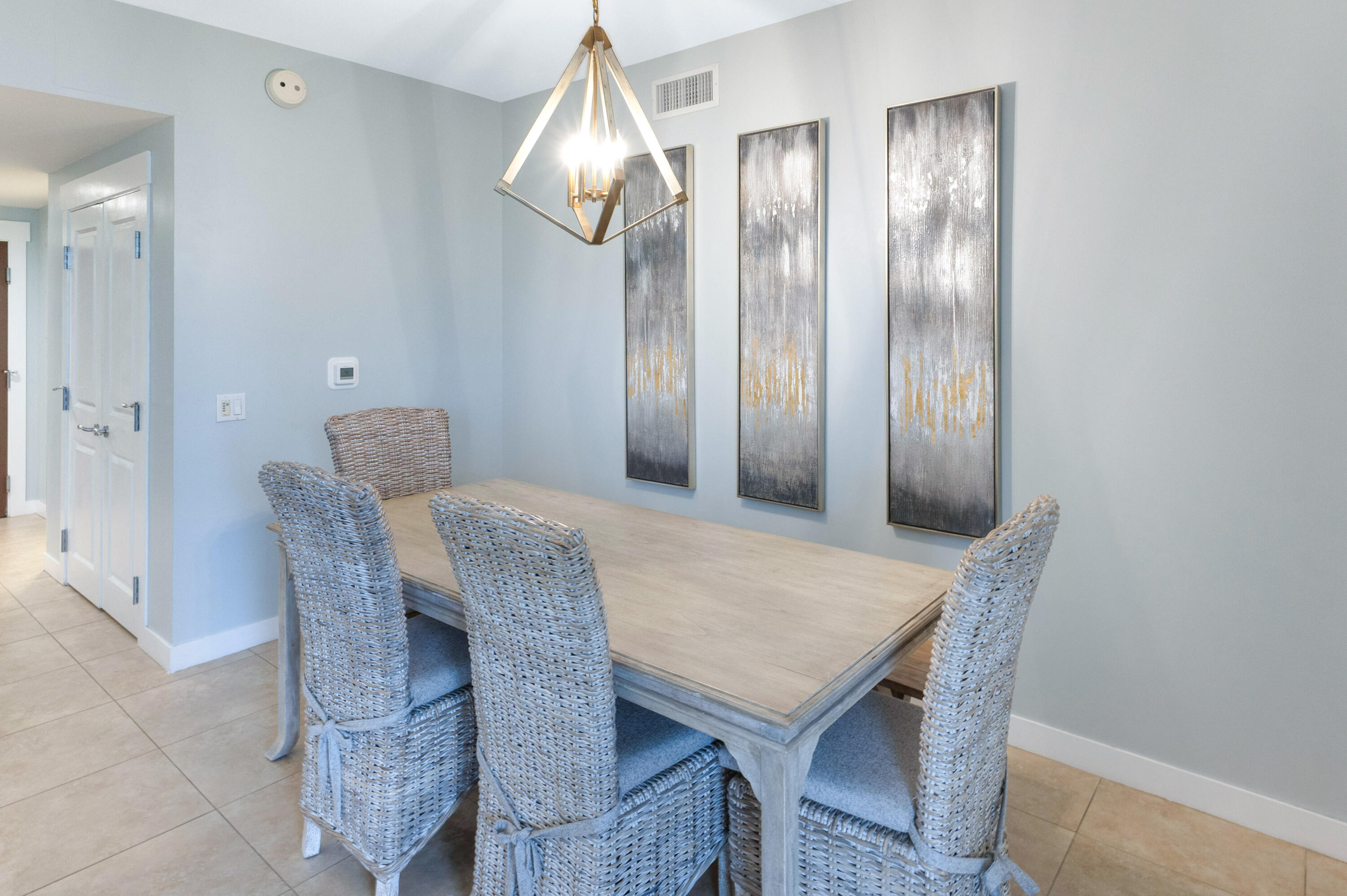 BAHIA CONDO - Residential