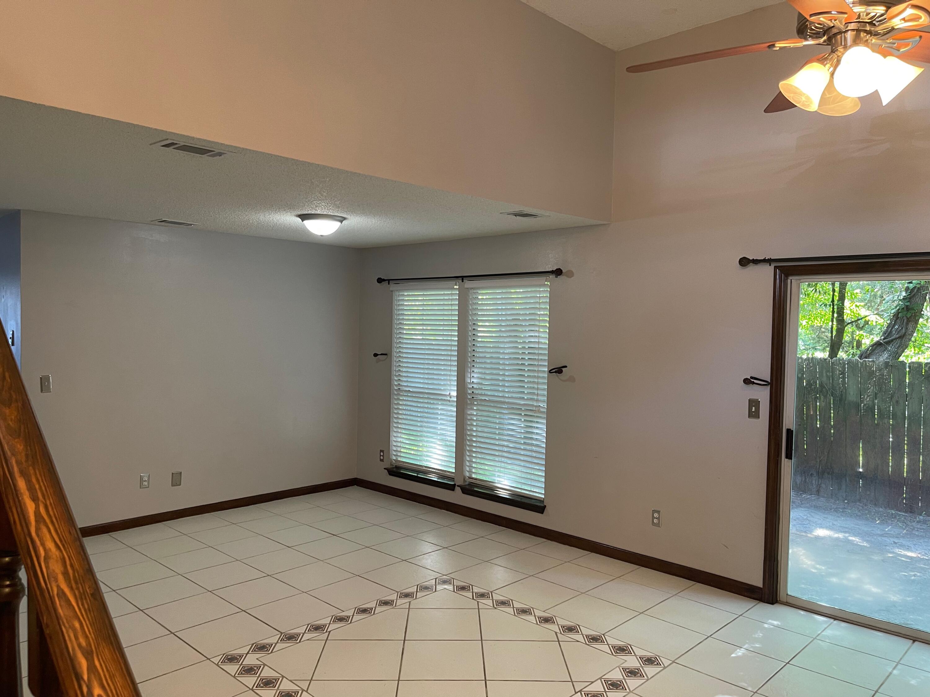 LIVE OAK MANORS - Residential