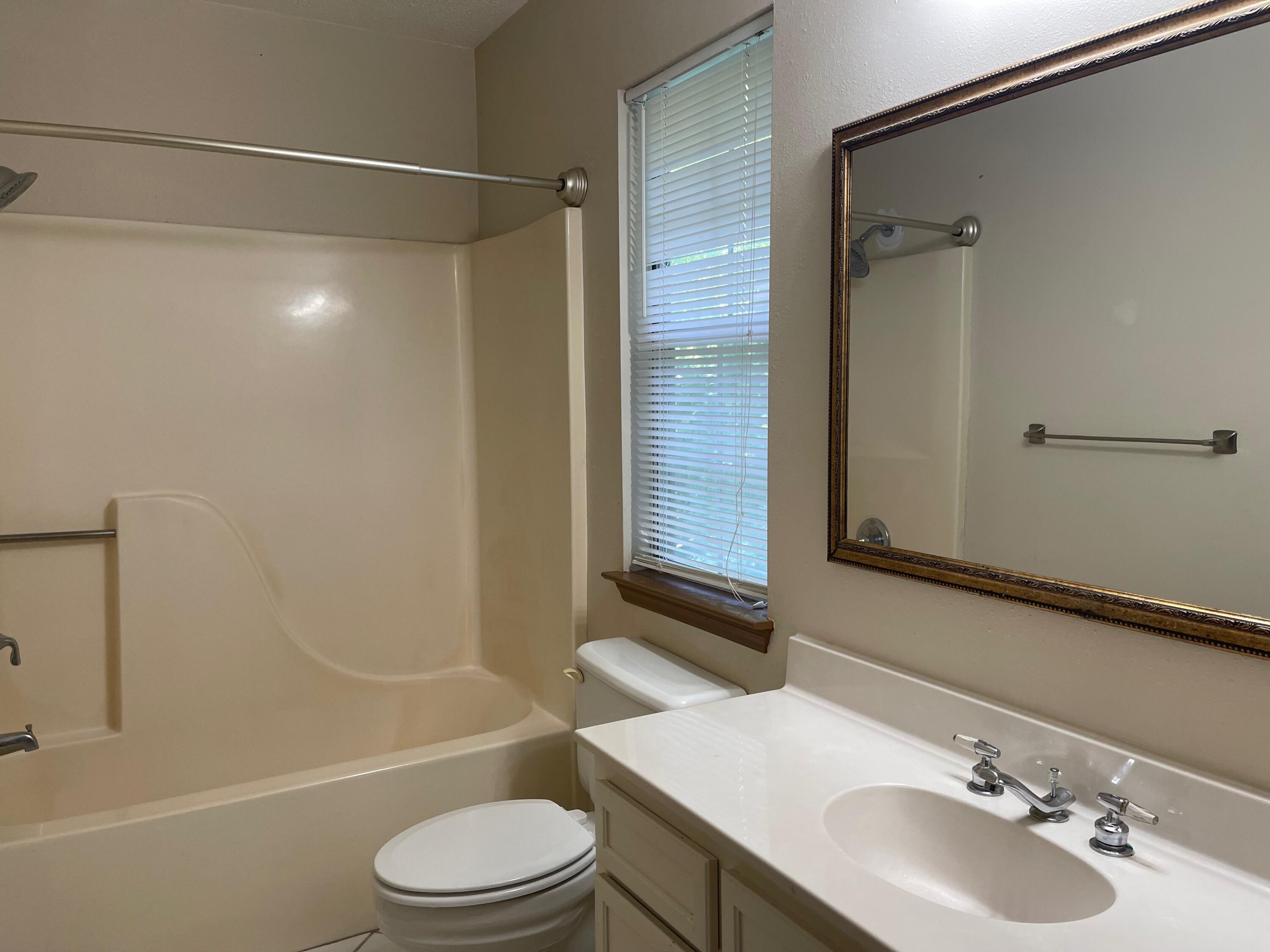 LIVE OAK MANORS - Residential