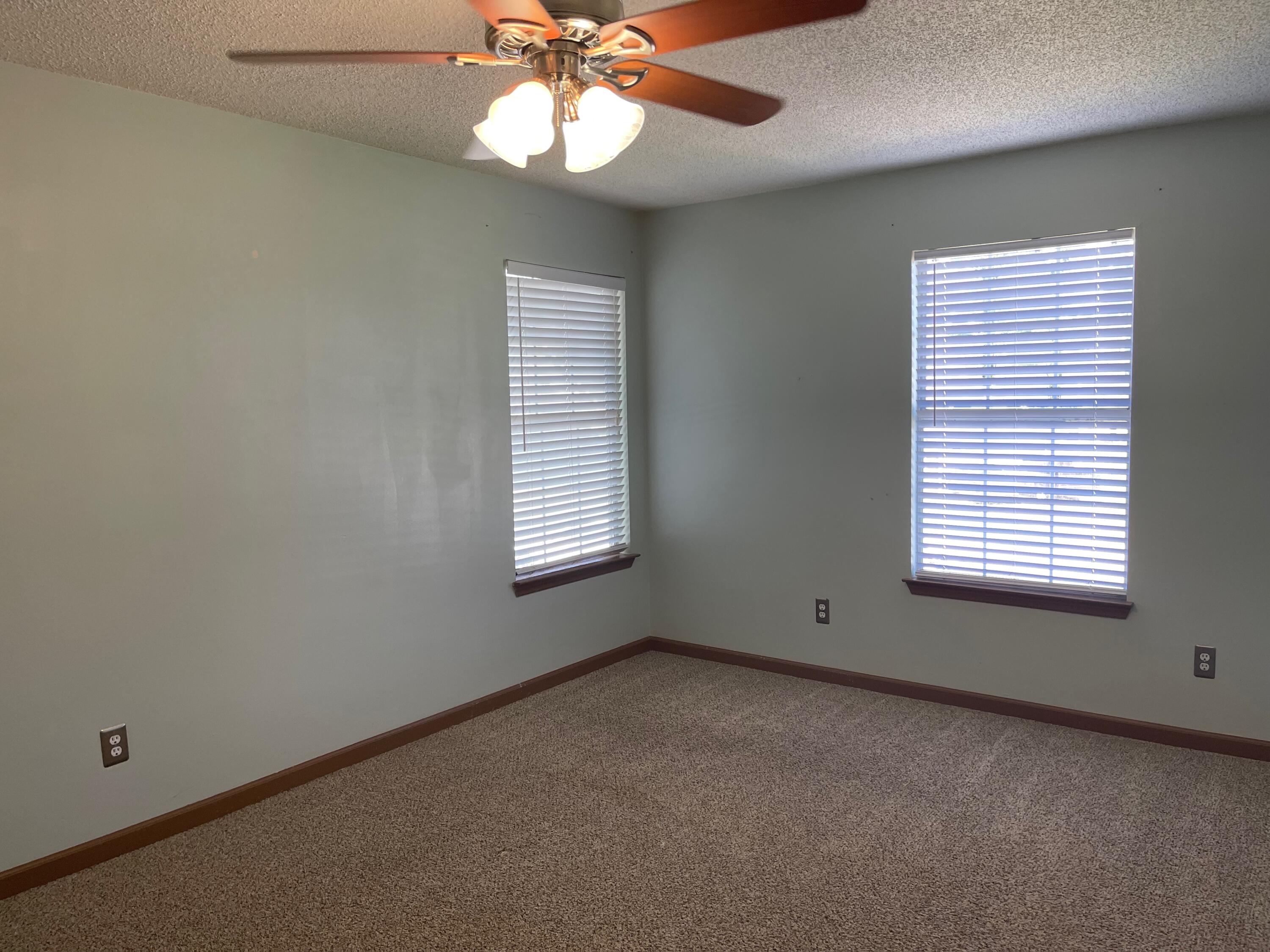 LIVE OAK MANORS - Residential