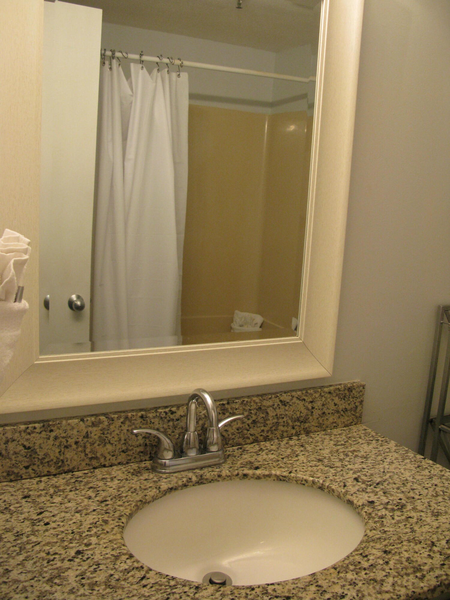 PIRATES BAY PH 1 - Residential