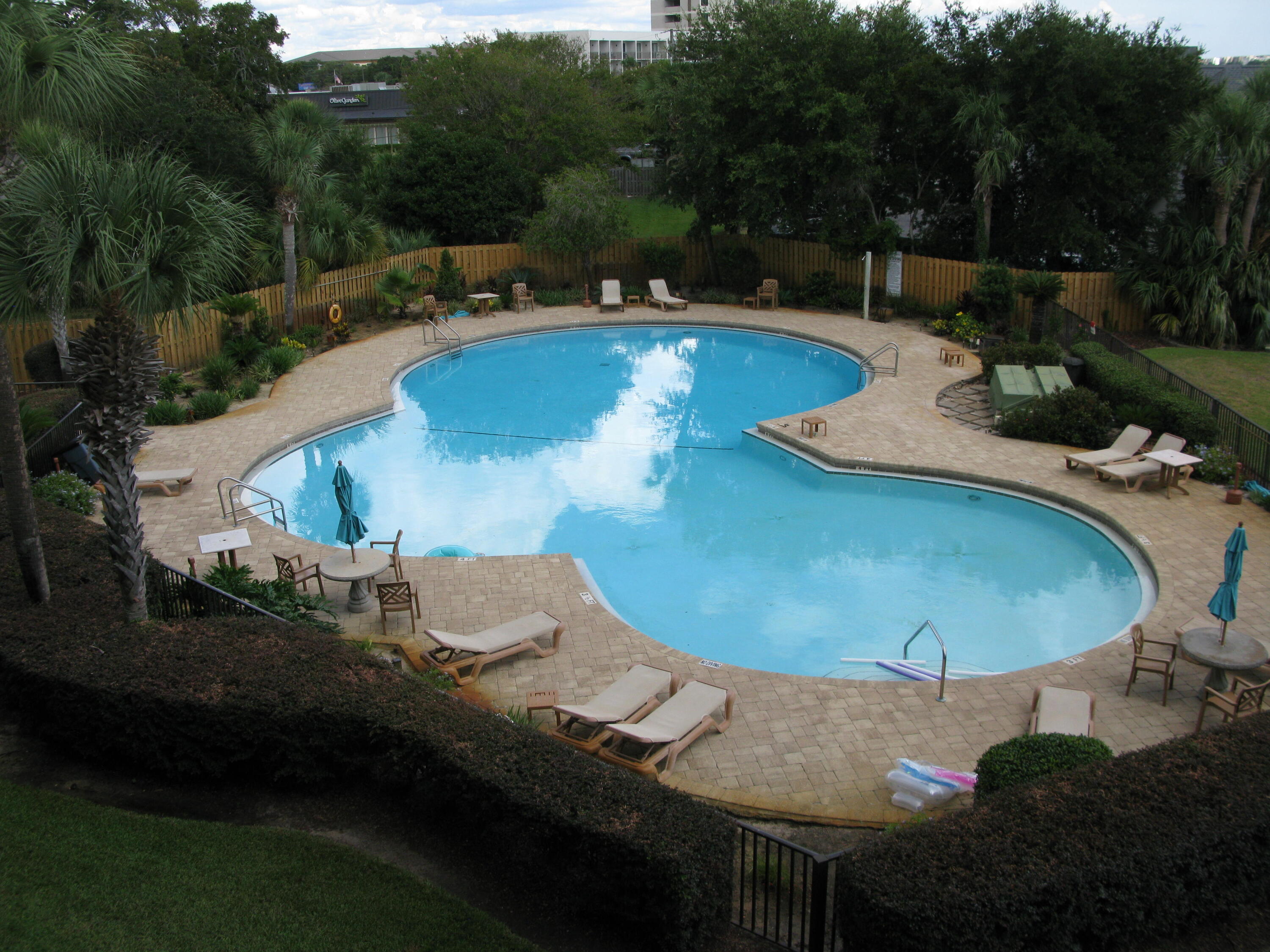 PIRATES BAY PH 1 - Residential