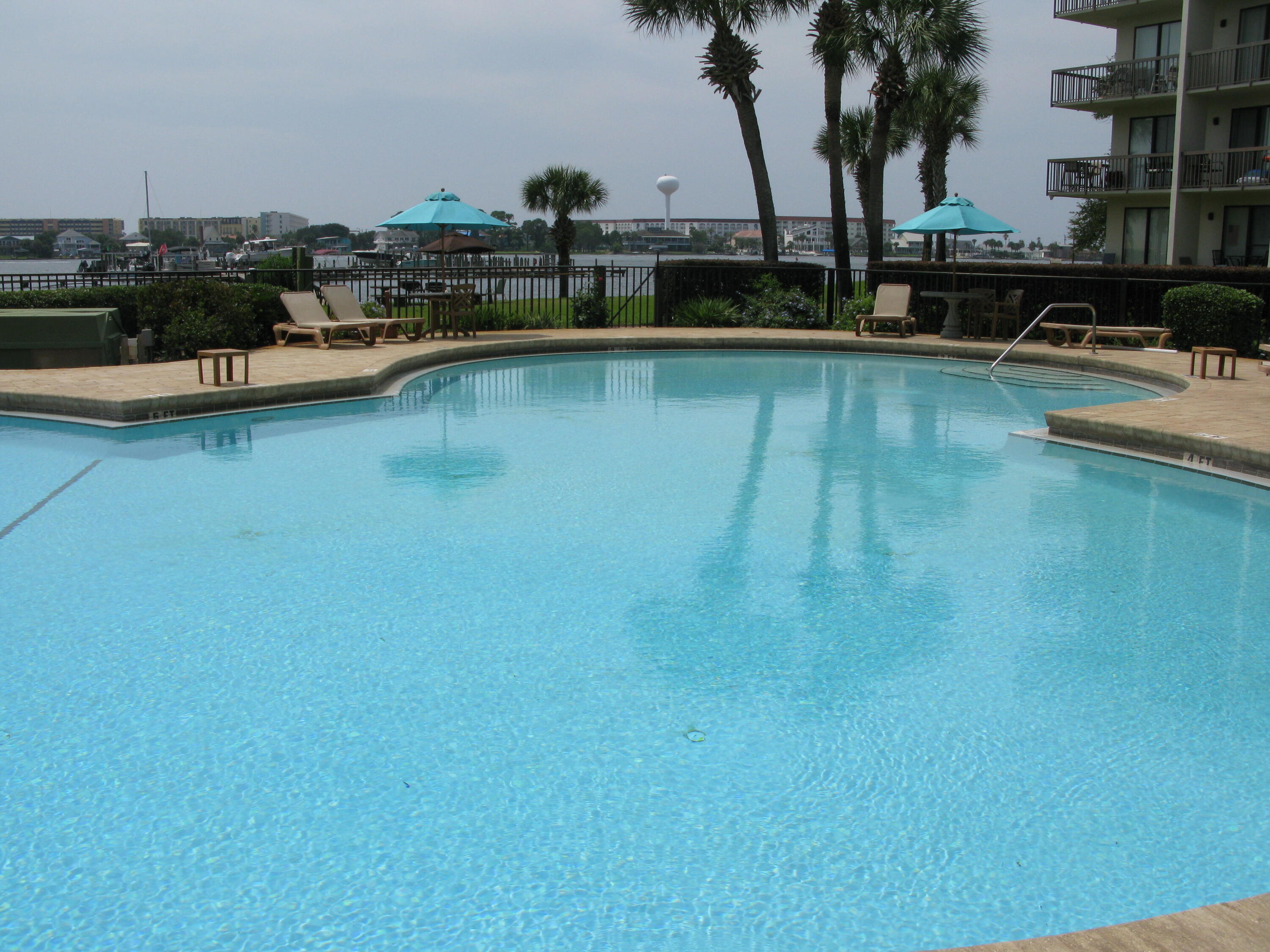 PIRATES BAY PH 1 - Residential