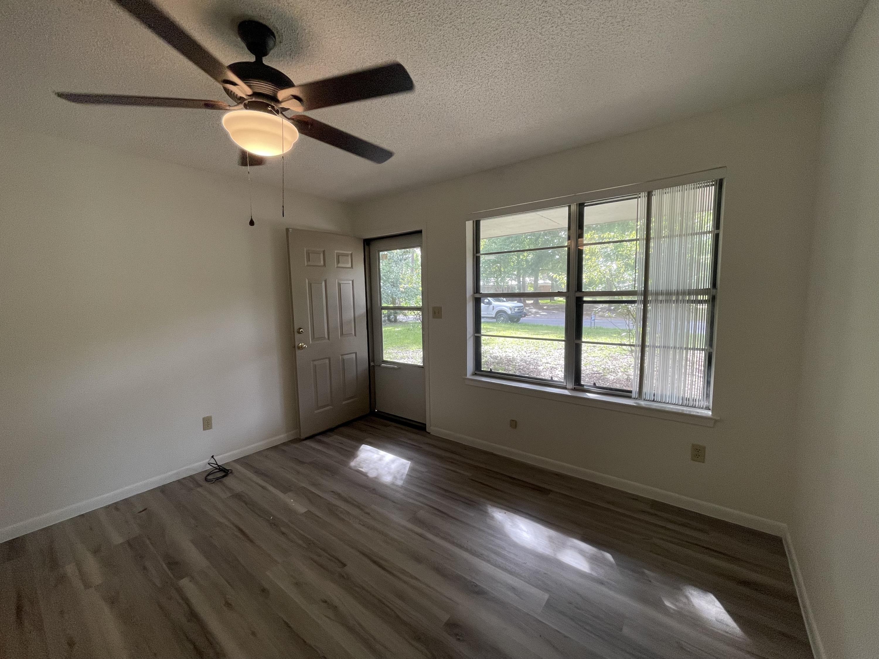 CRESTVIEW (231100.00) - Residential