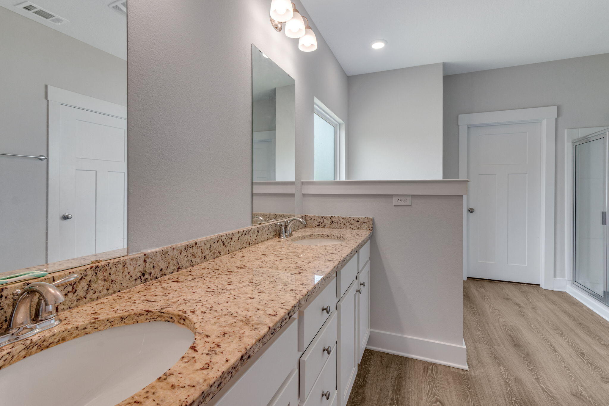 HILLWOOD ESTATES - Residential