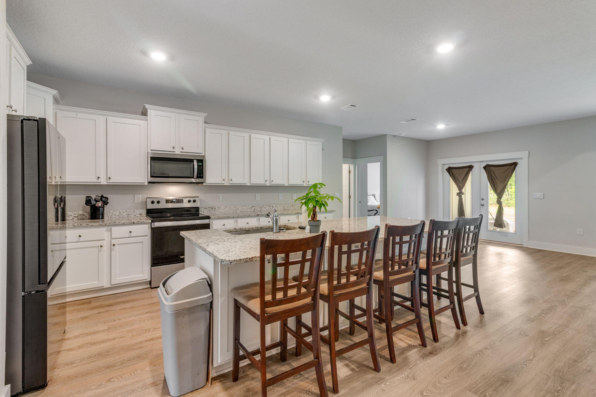 HILLWOOD ESTATES - Residential