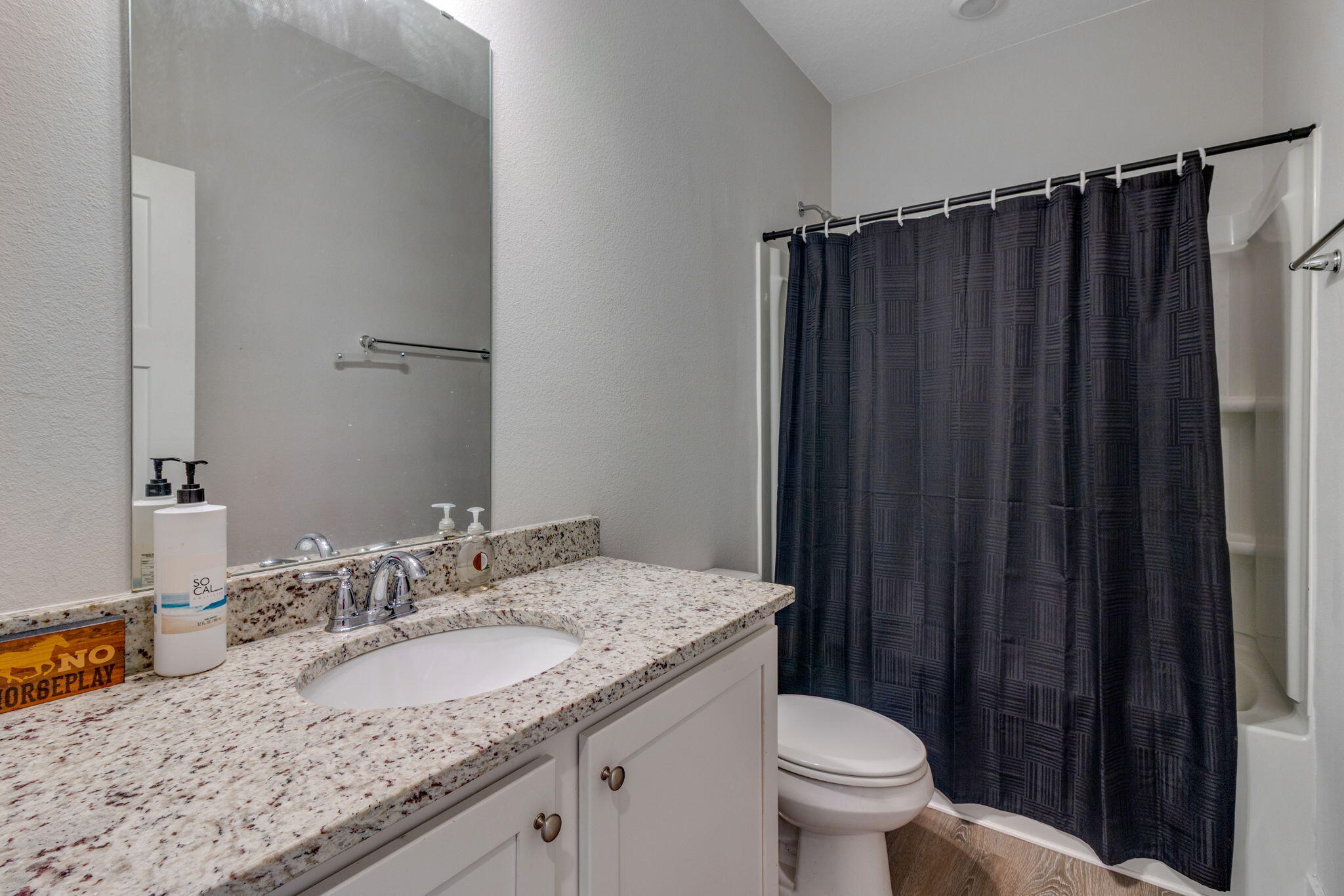 HILLWOOD ESTATES - Residential