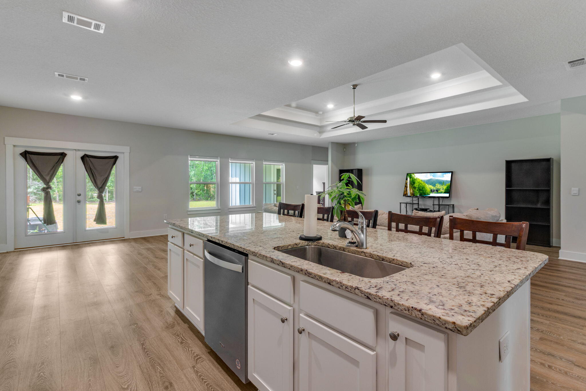 HILLWOOD ESTATES - Residential