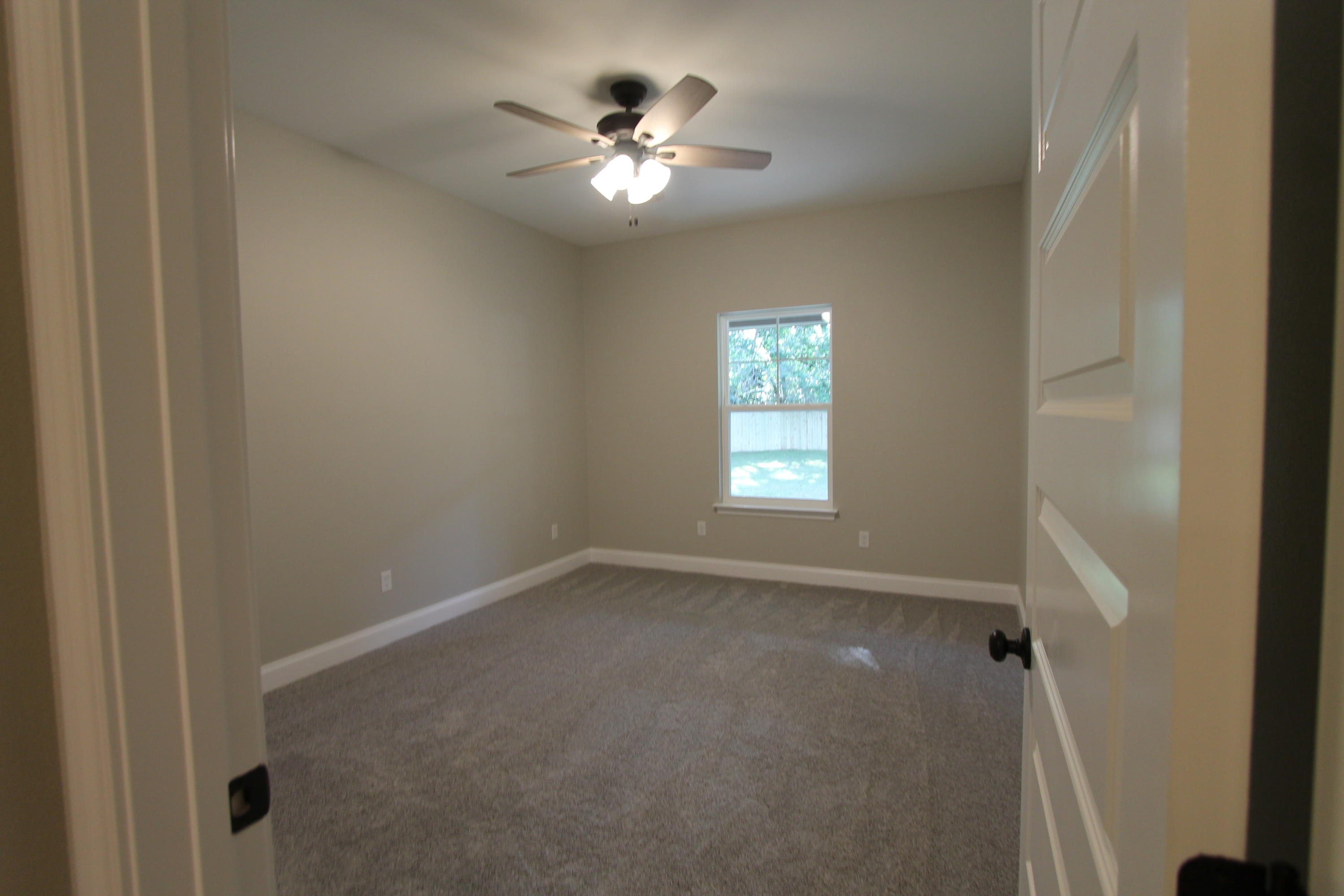 ELLIOTTS POINT - Residential