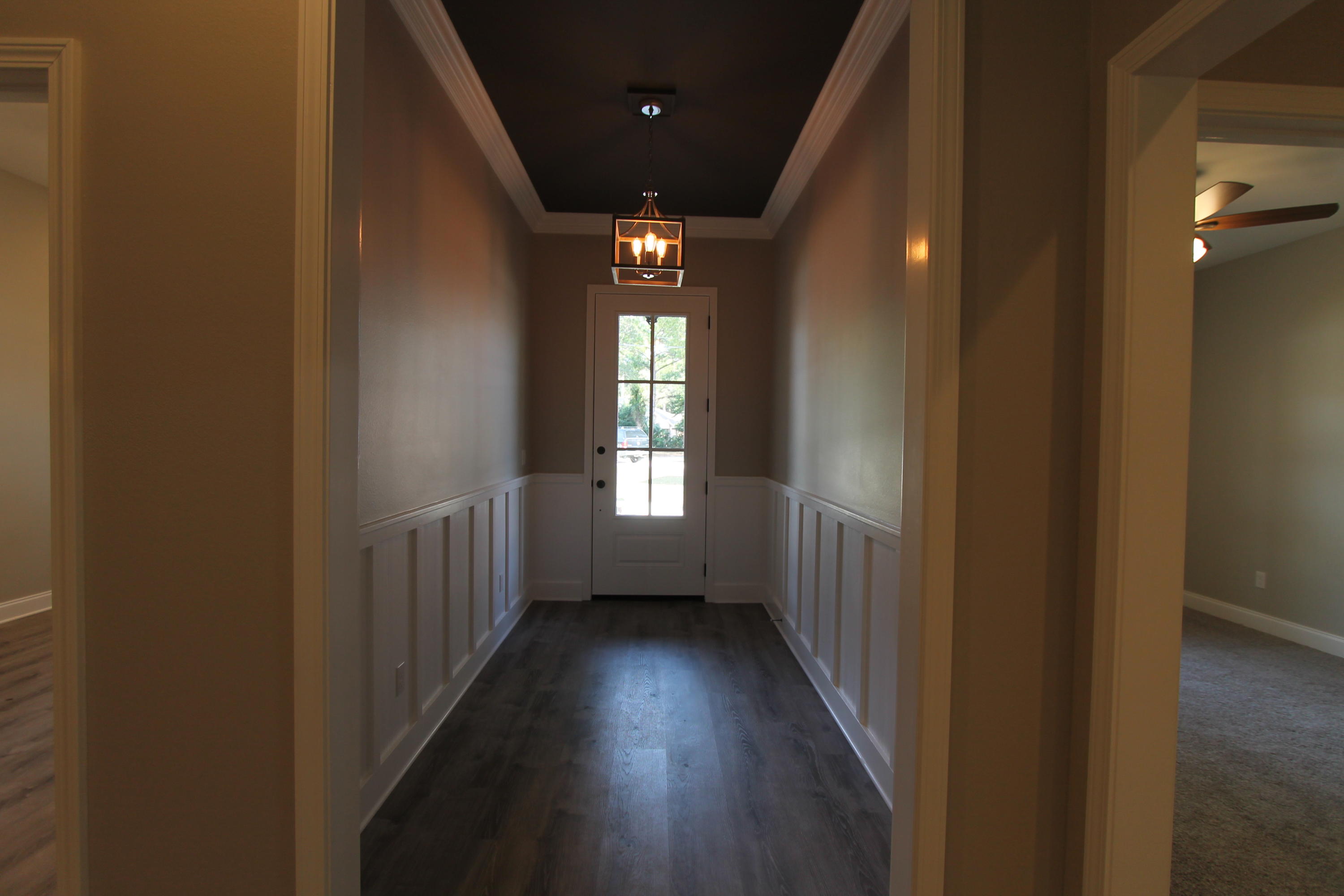 ELLIOTTS POINT - Residential