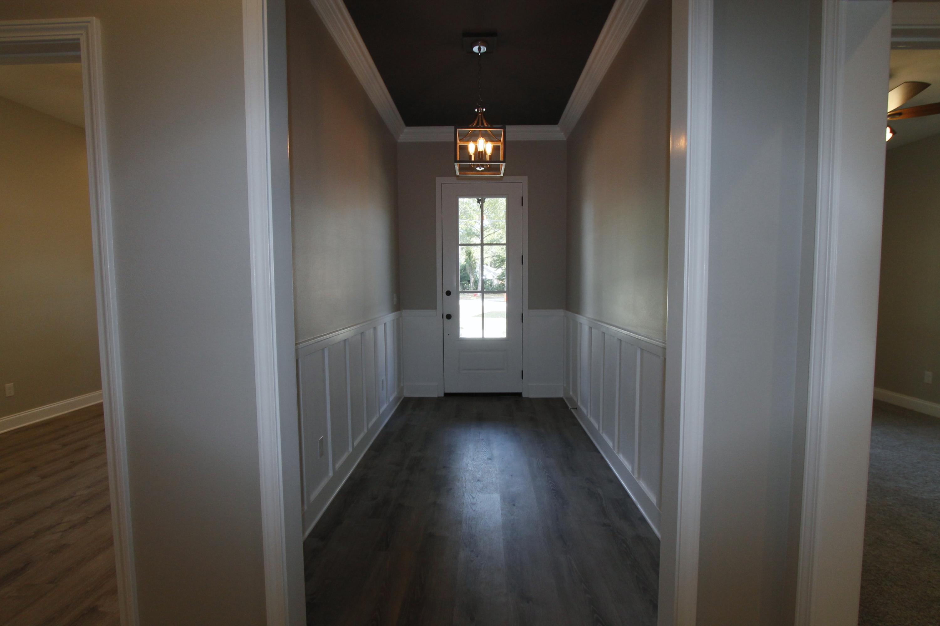 ELLIOTTS POINT - Residential