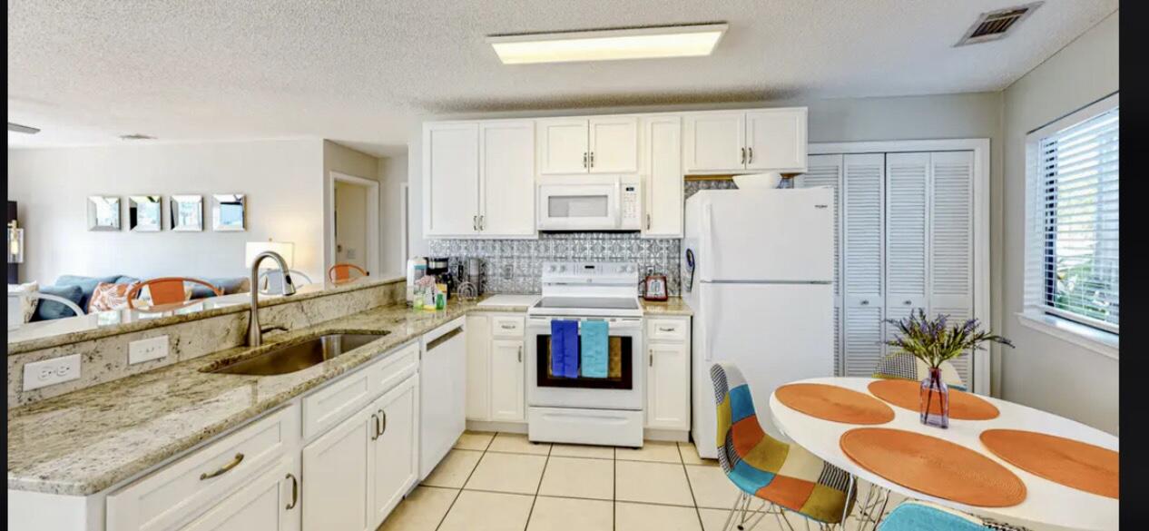 CRYSTAL VILLAGE 2 CONDO PH 2 - Residential