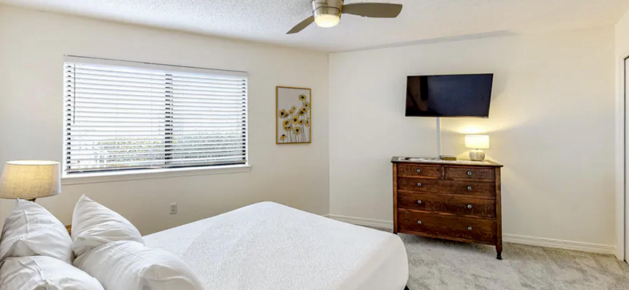 CRYSTAL VILLAGE 2 CONDO PH 2 - Residential