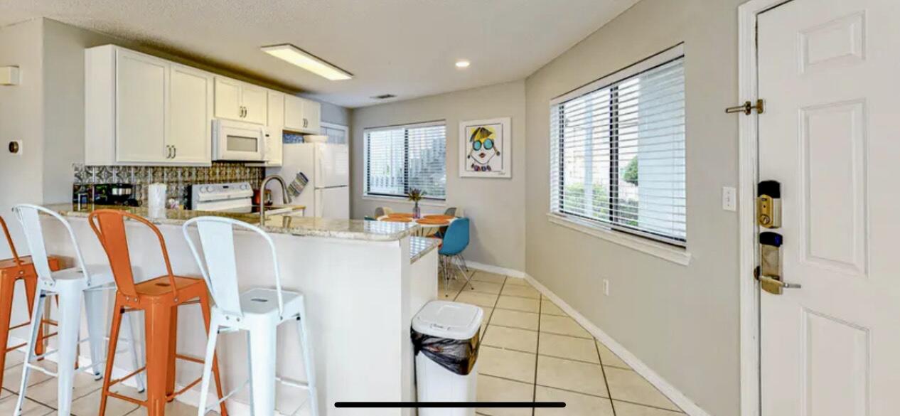 CRYSTAL VILLAGE 2 CONDO PH 2 - Residential