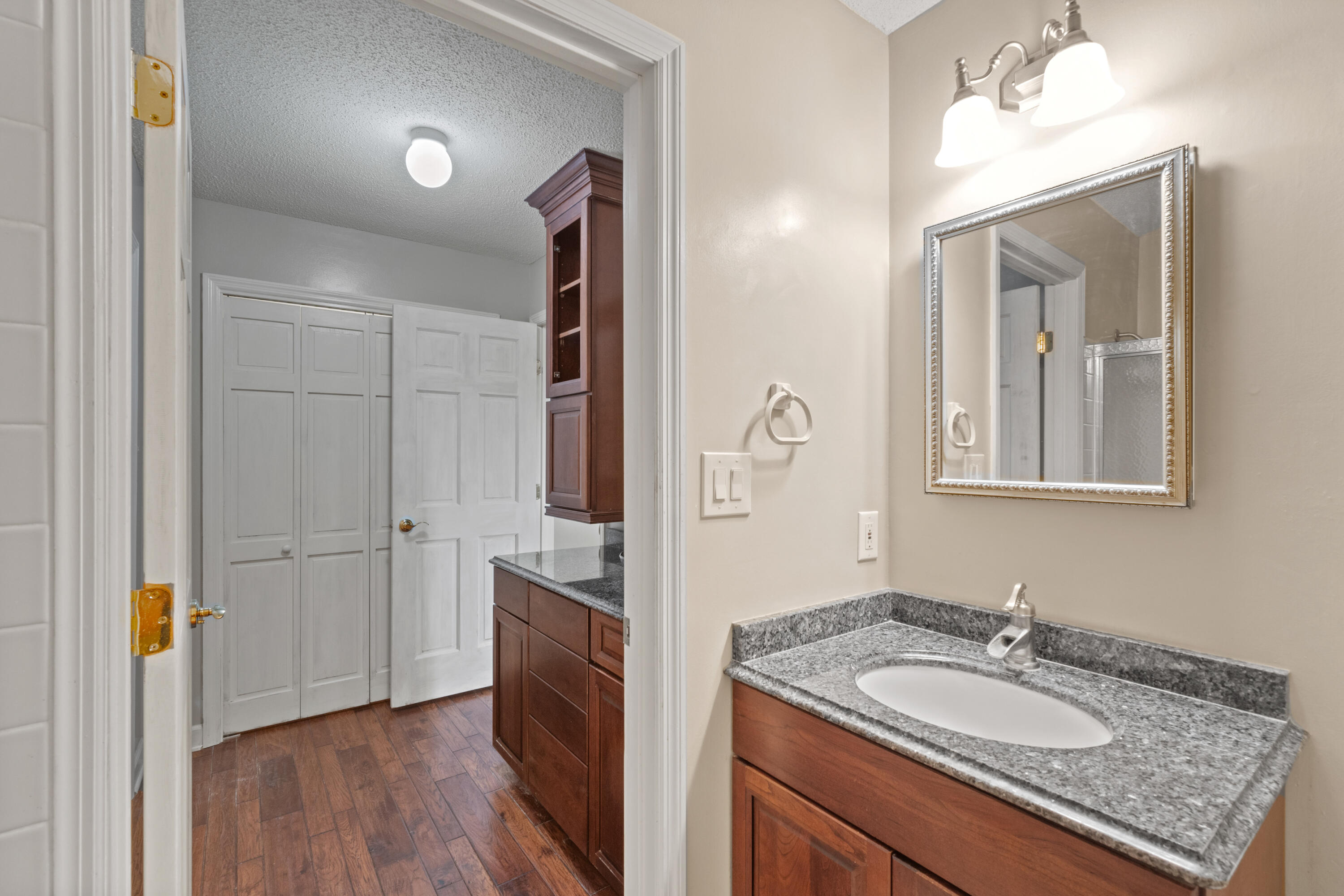 LAKE LORRAINE ESTATES 1 - Residential