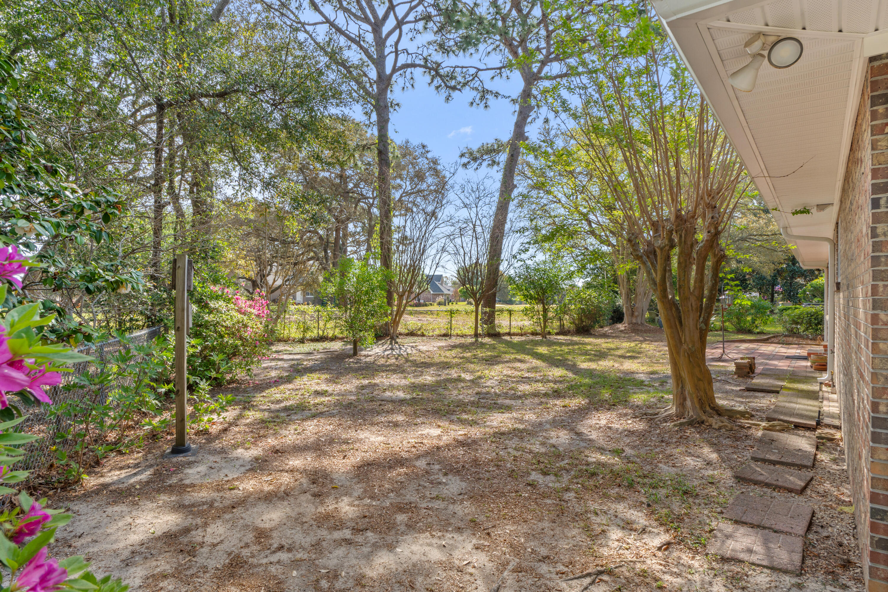 LAKE LORRAINE ESTATES 1 - Residential