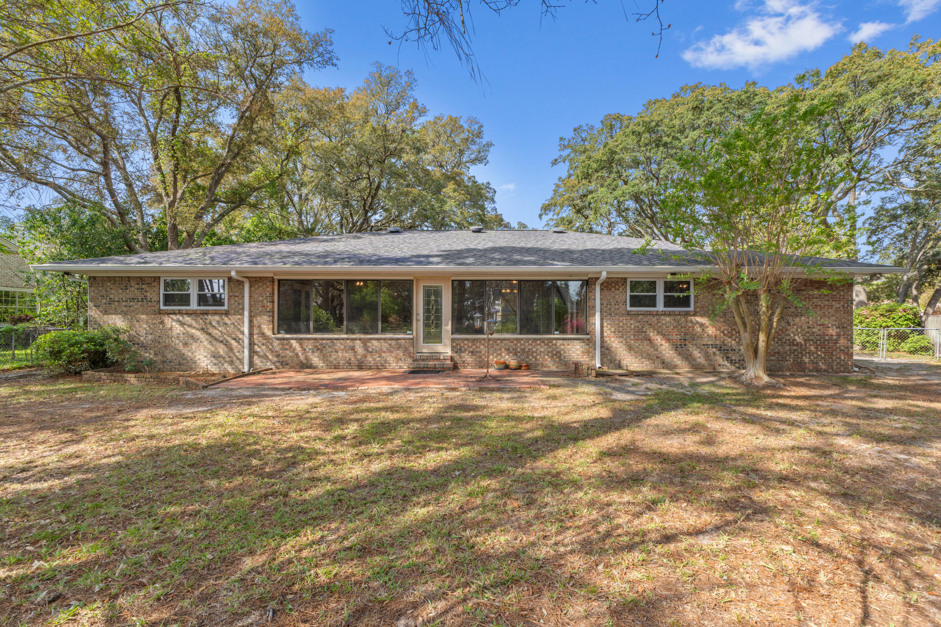 LAKE LORRAINE ESTATES 1 - Residential