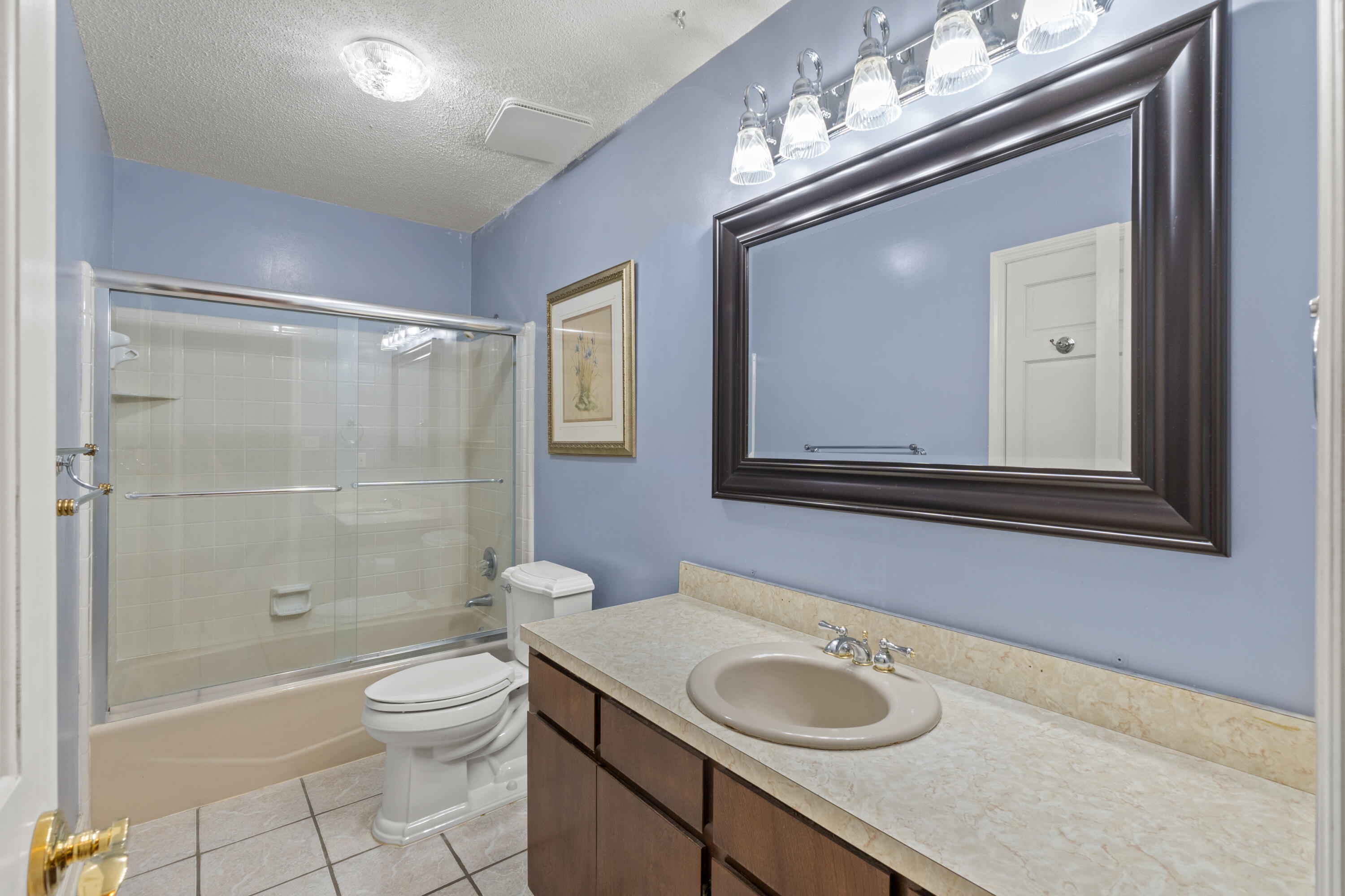 LAKE LORRAINE ESTATES 1 - Residential