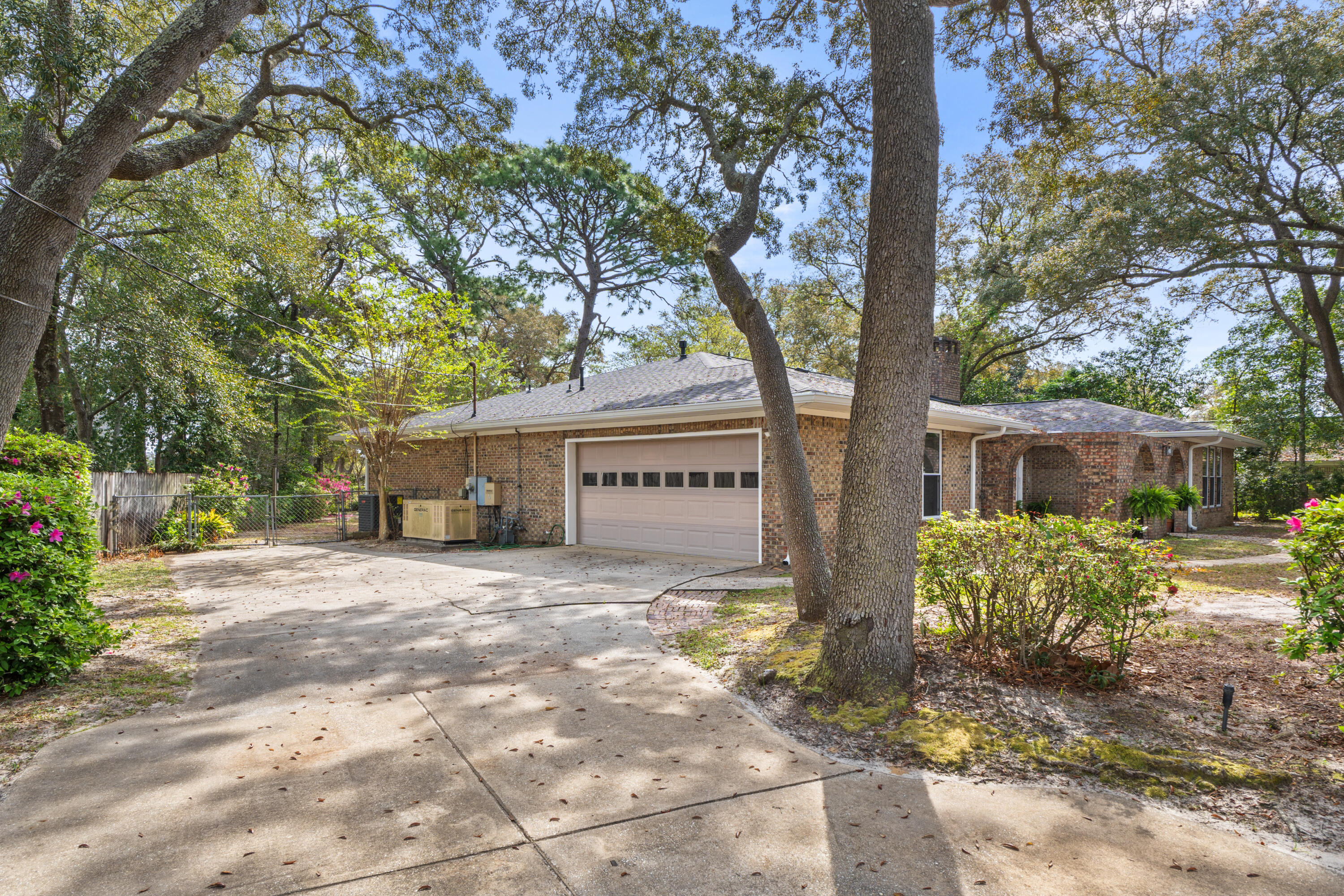 LAKE LORRAINE ESTATES 1 - Residential